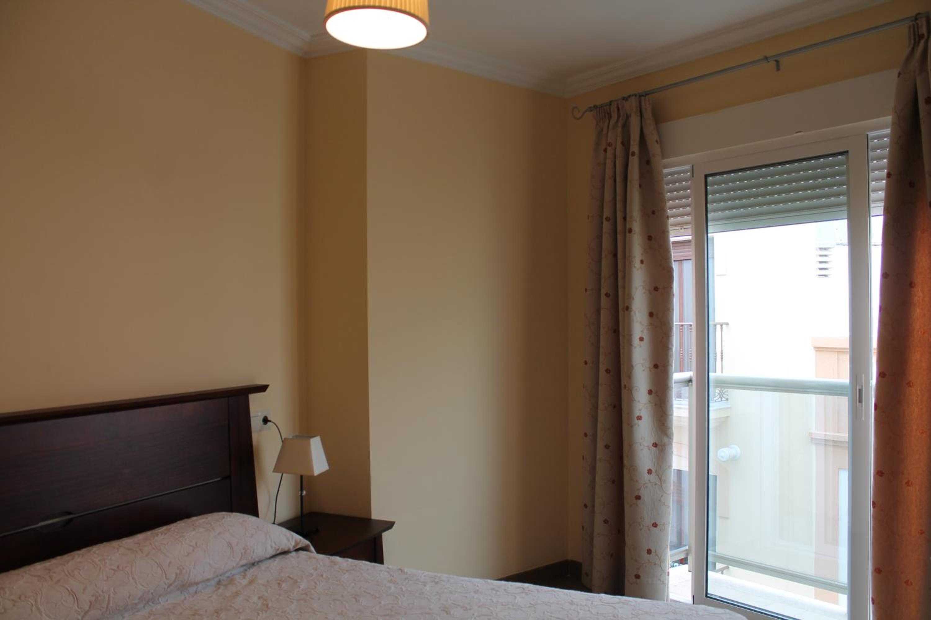 One-Bedroom Apartment - Photo 5