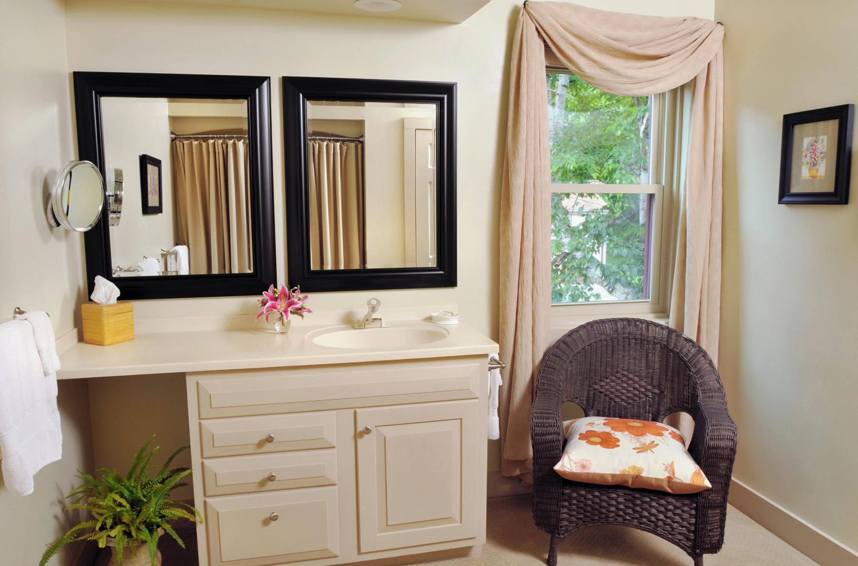 Queen Room photo 3