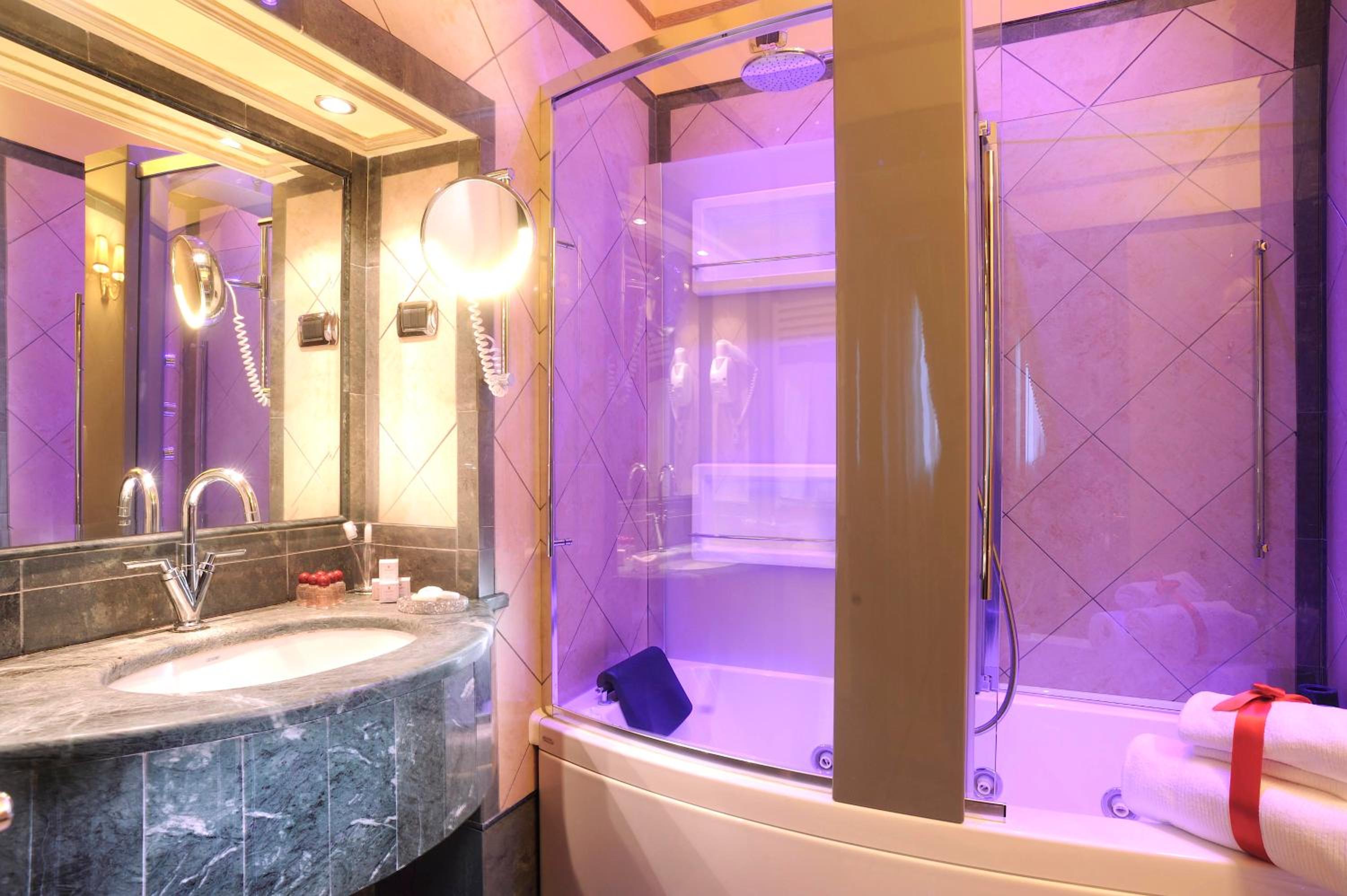 Luxury Quadruple Room
