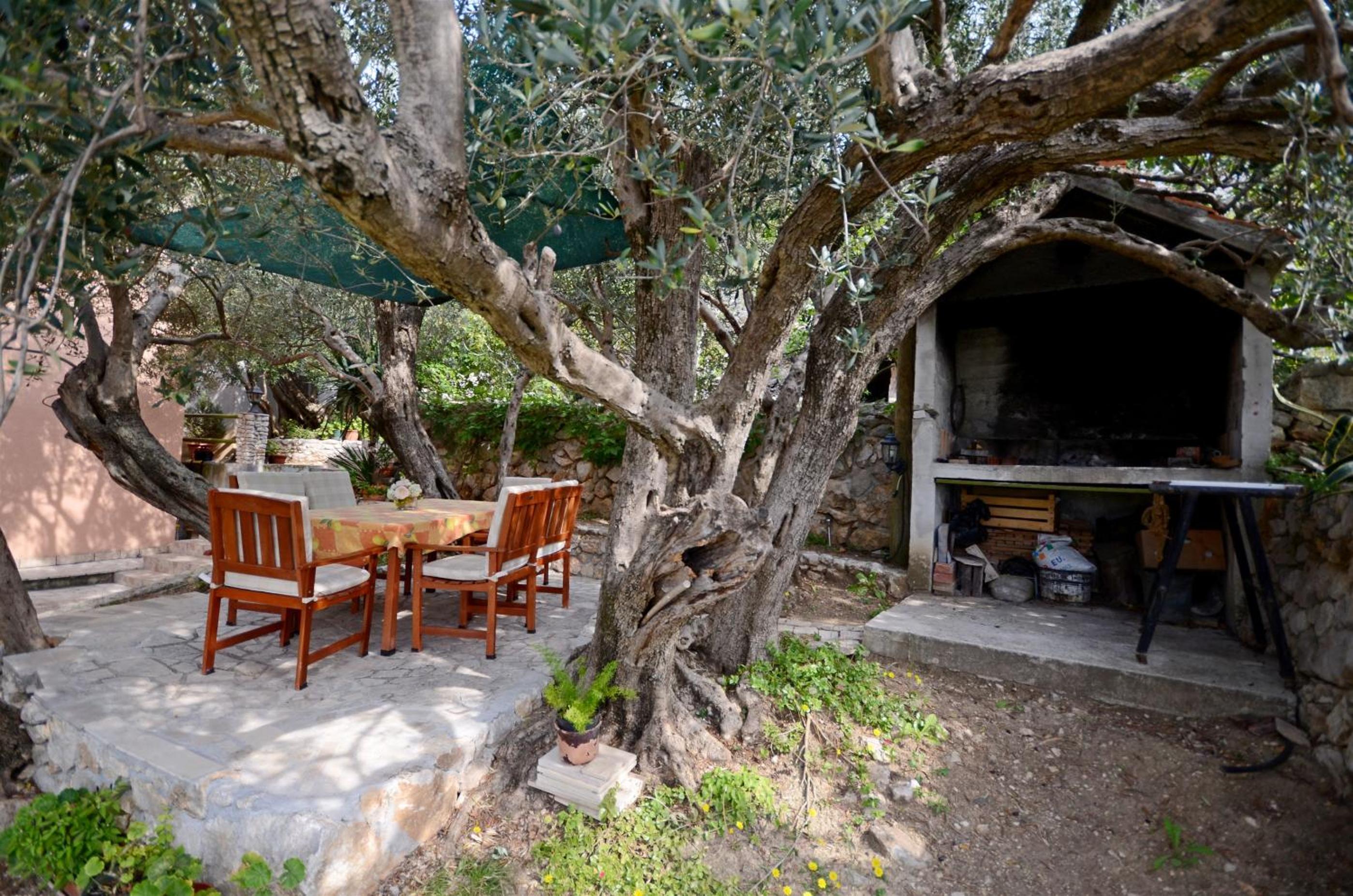 Three-Bedroom Vacation Home photo 3