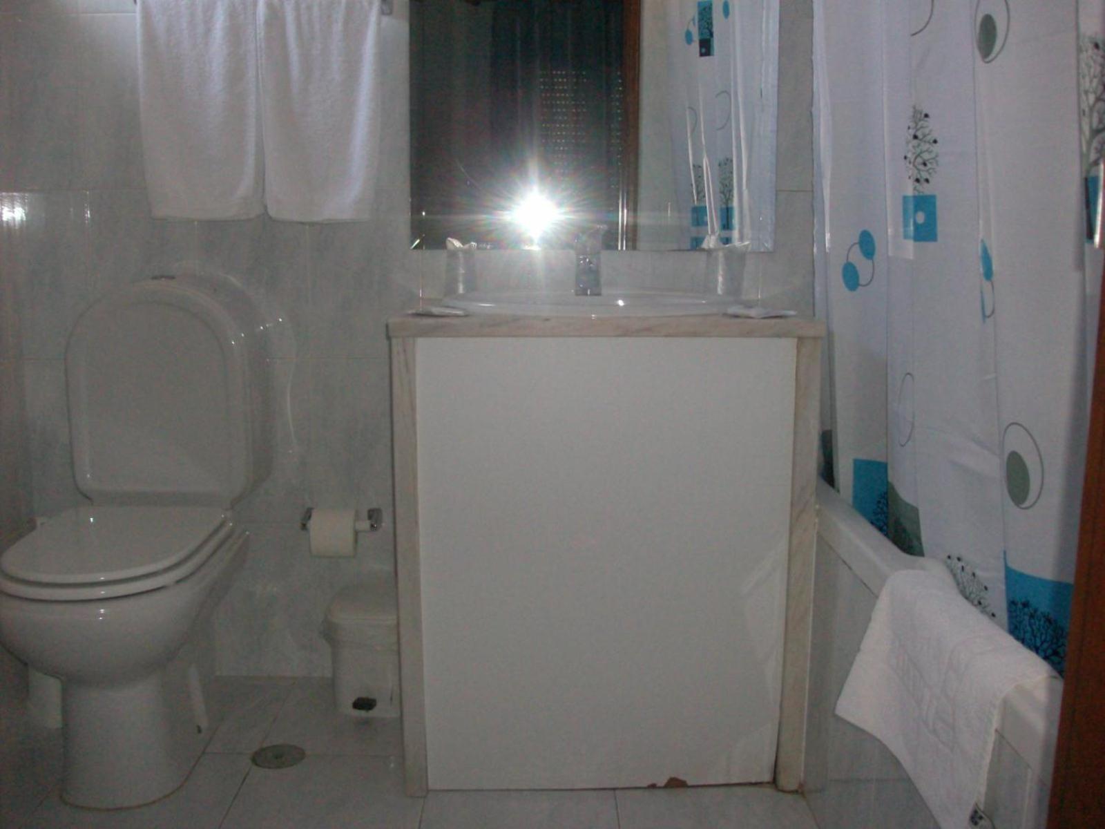 Double or Twin Room photo 3