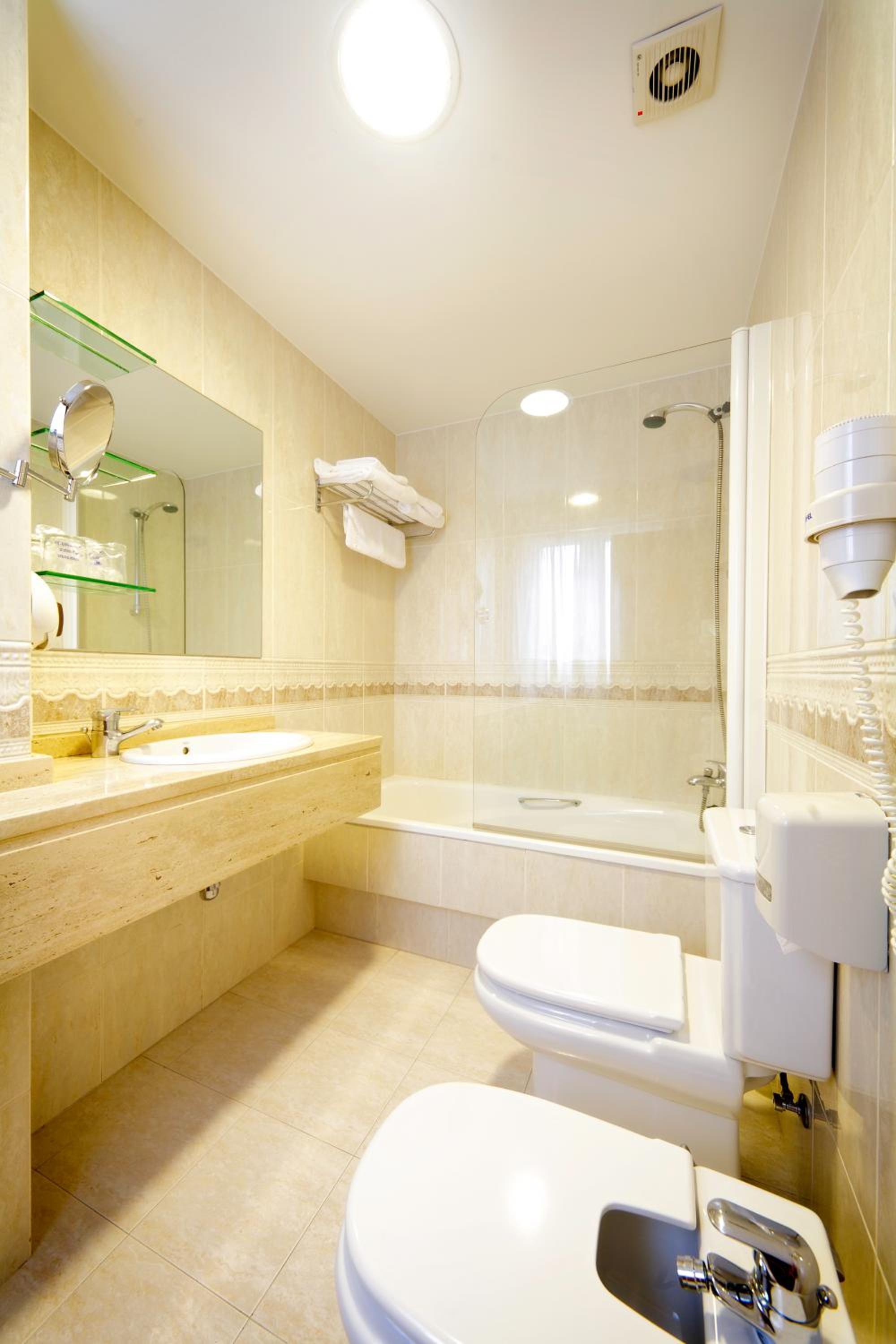 Twin Room photo 2