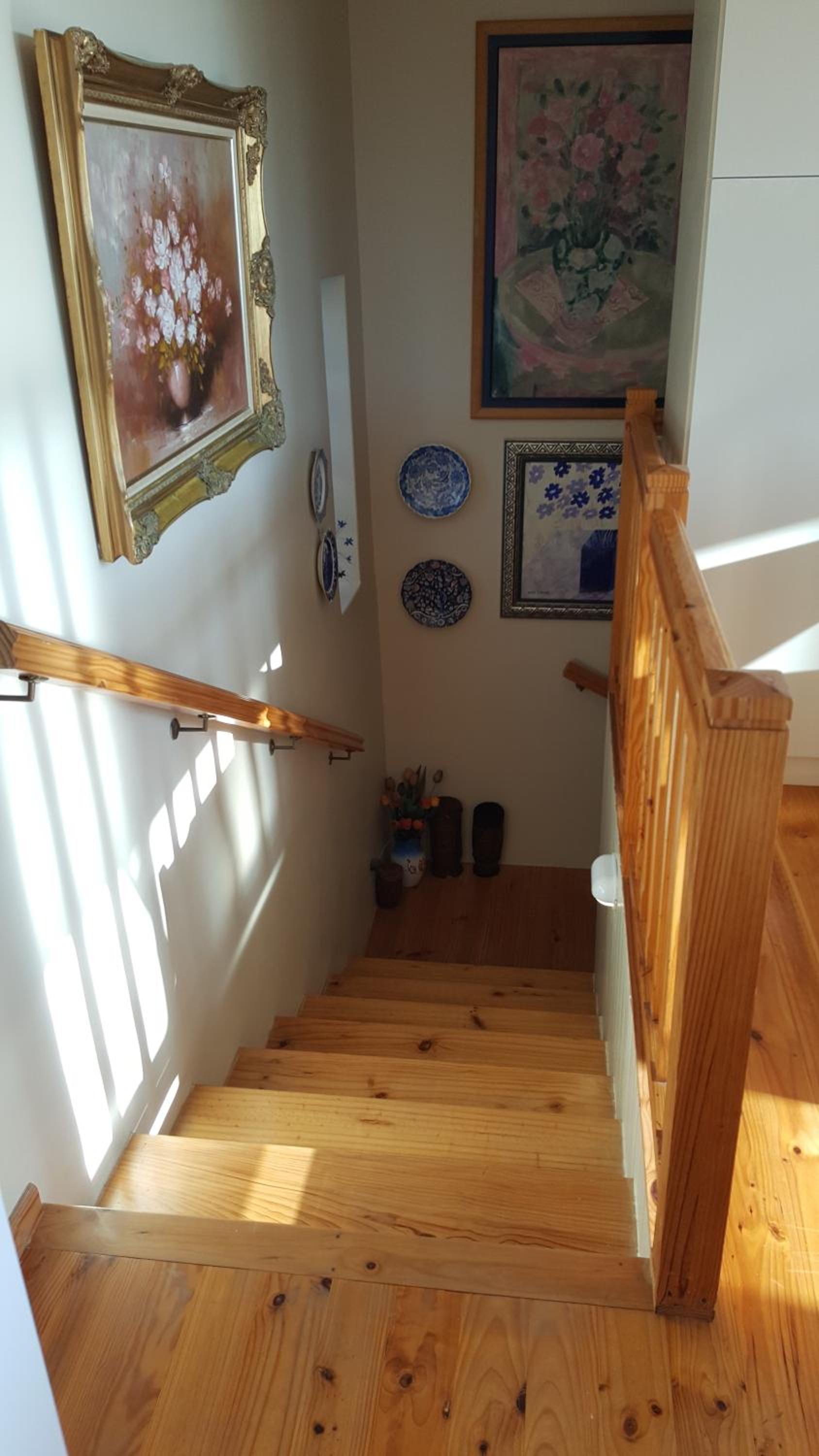 Apartment with Balcony - Photo 9