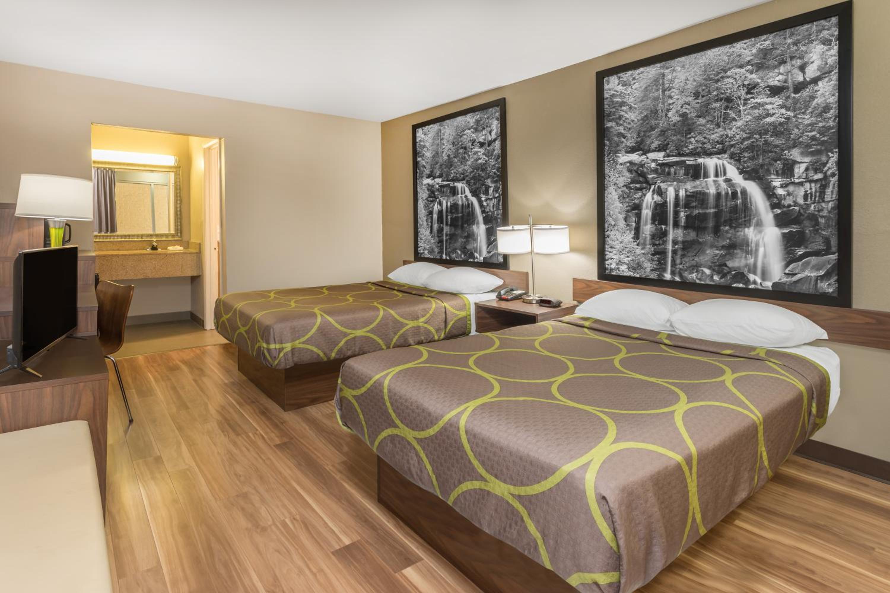 Double Room - Mobility Access/Non-Smoking photo 2