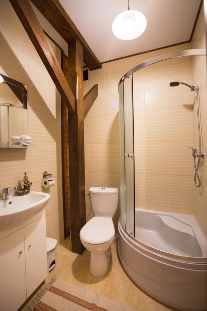Single Room with Bathroom photo 2