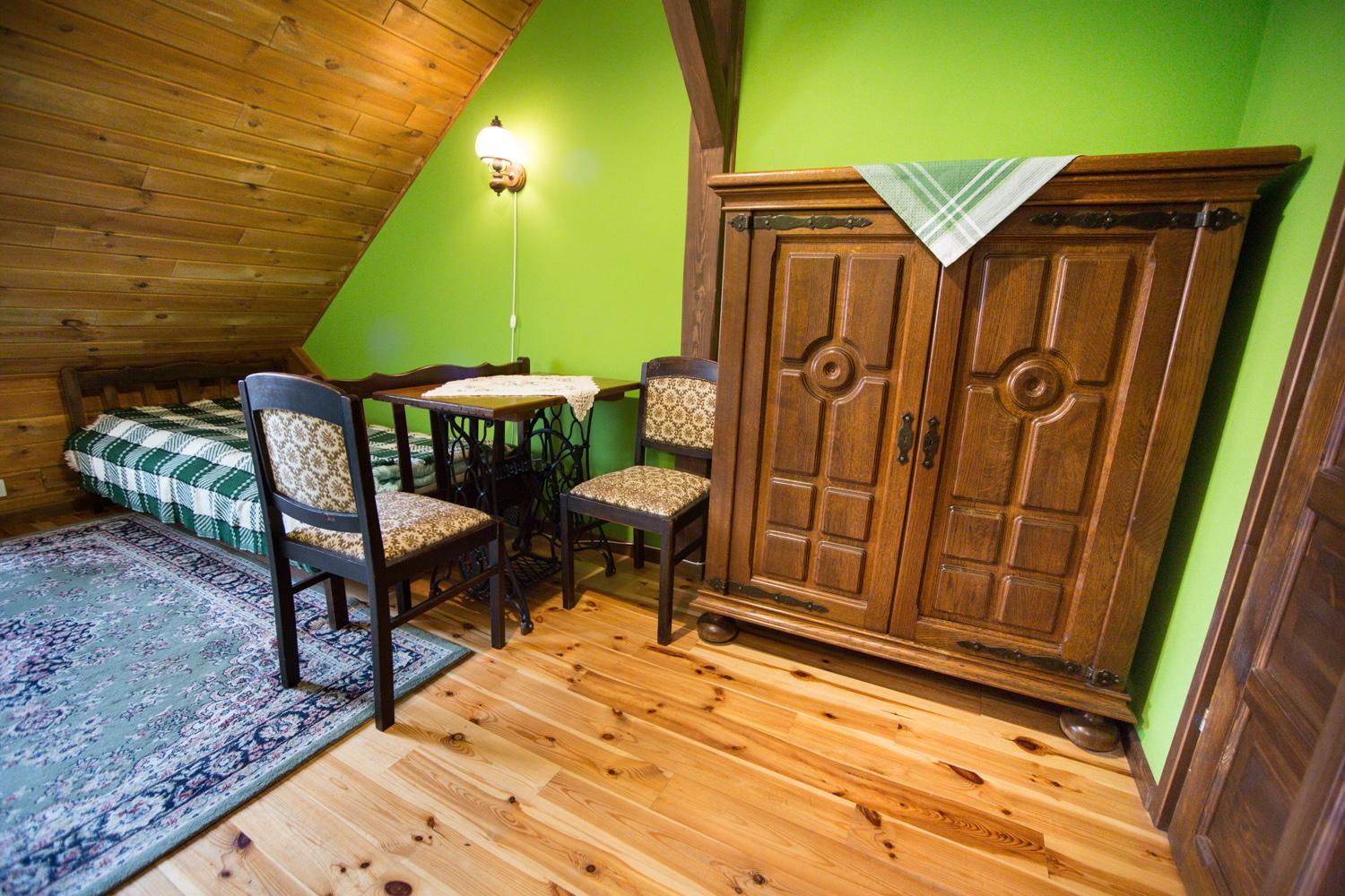 Small Double Room - Photo 1