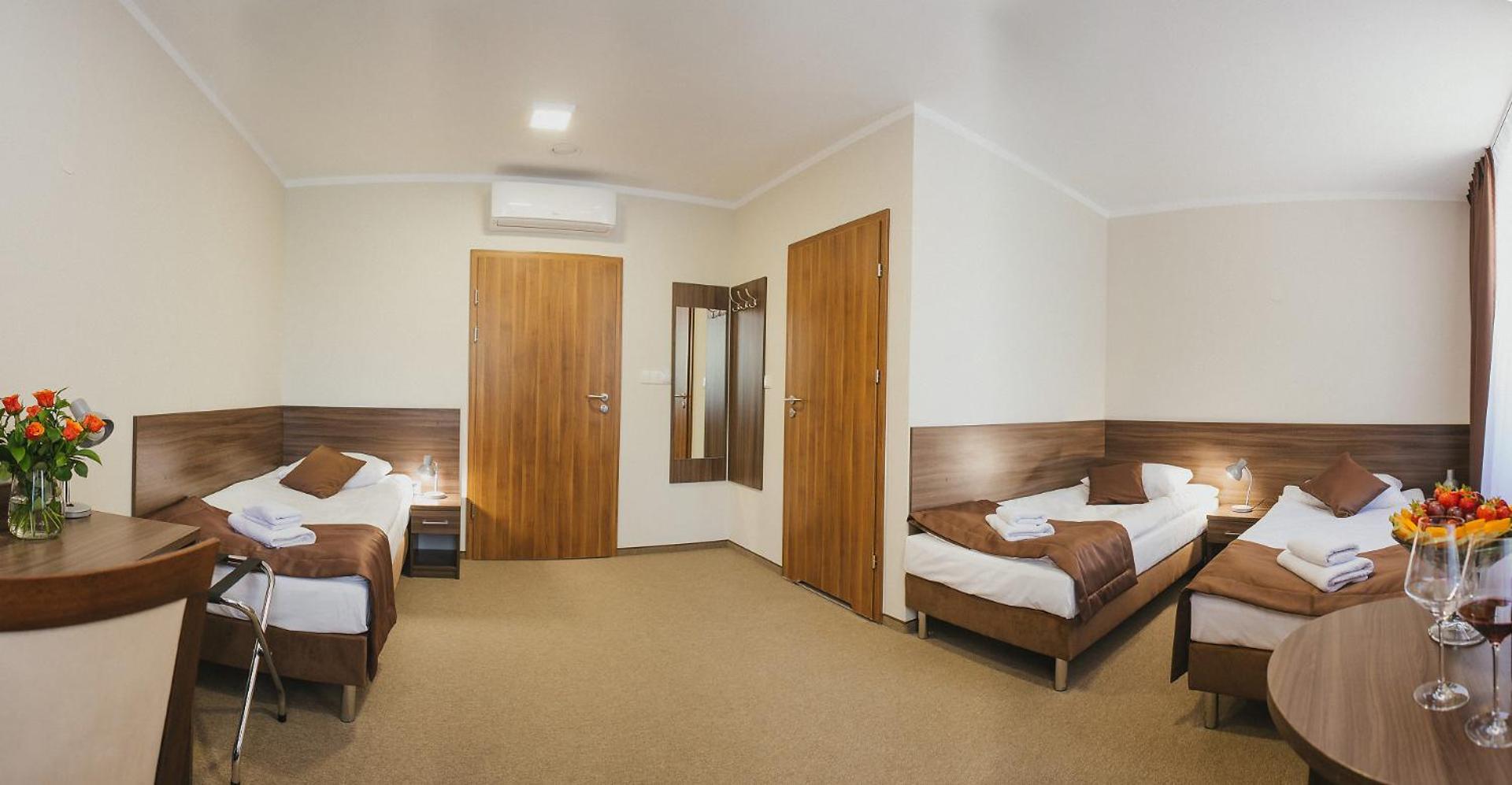 Triple Room photo 3