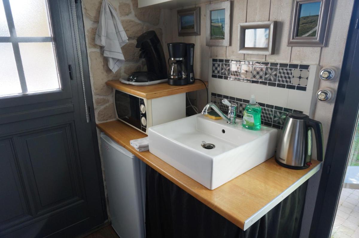 Double Room with Garden and Lighthouse View photo 3
