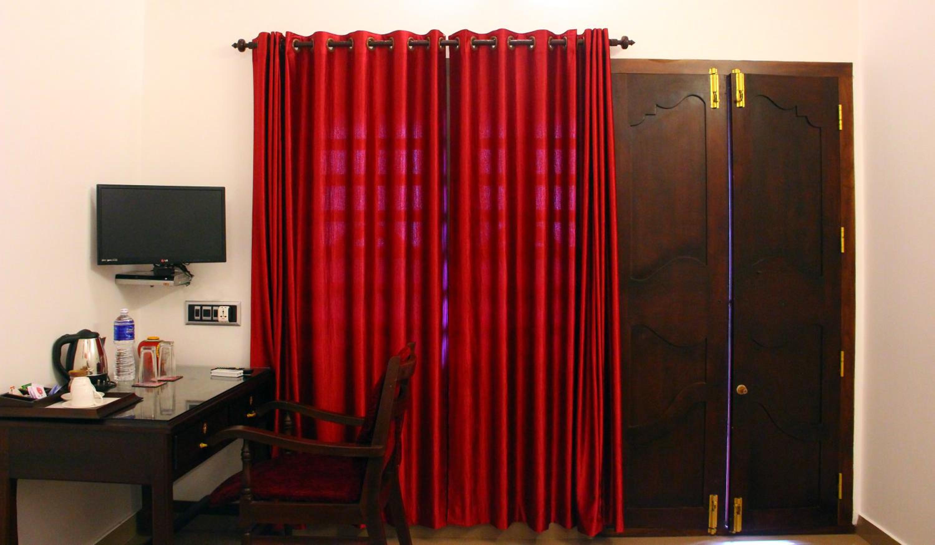 Standard Double or Twin Room - Photo 1