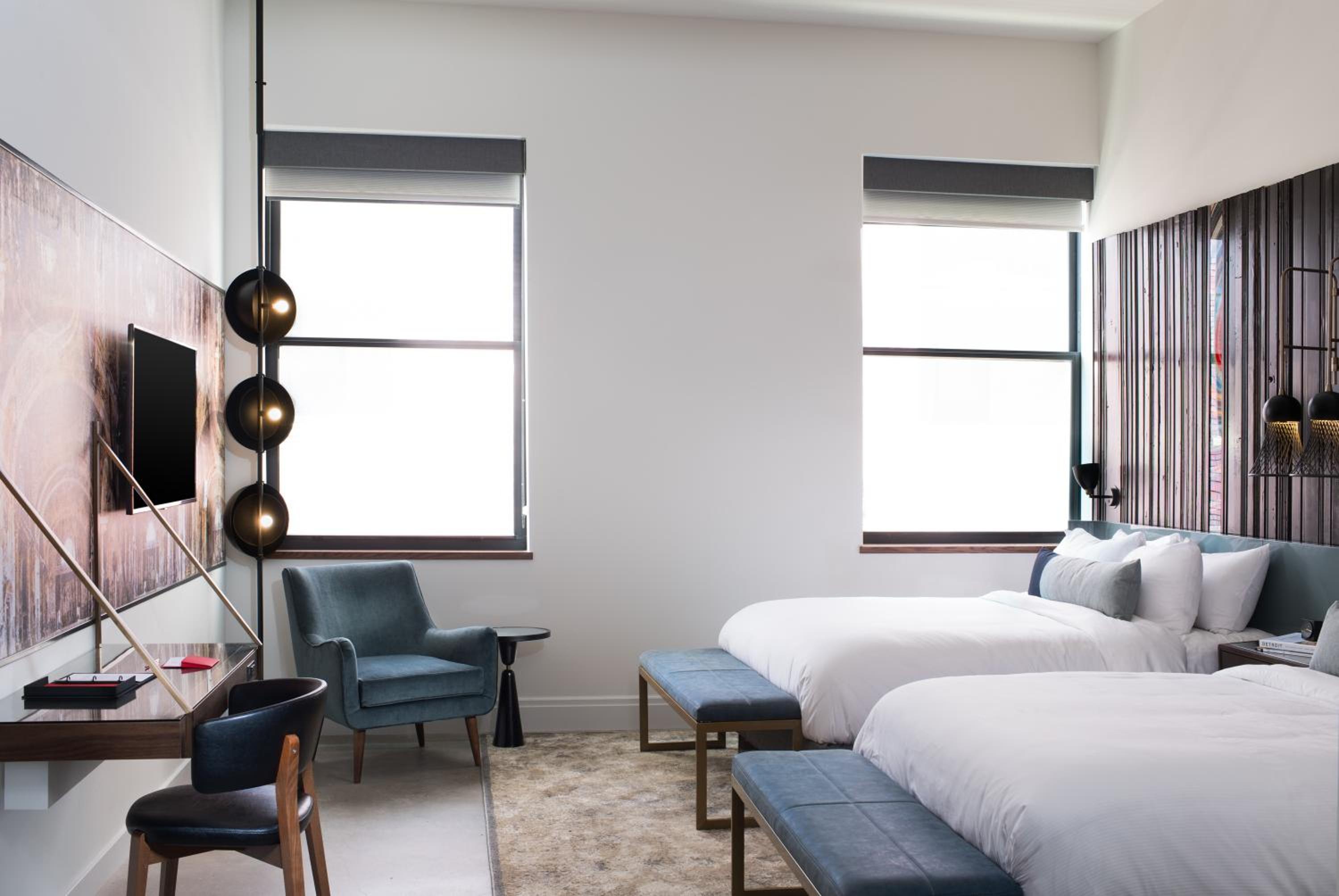 Standard Queen Room