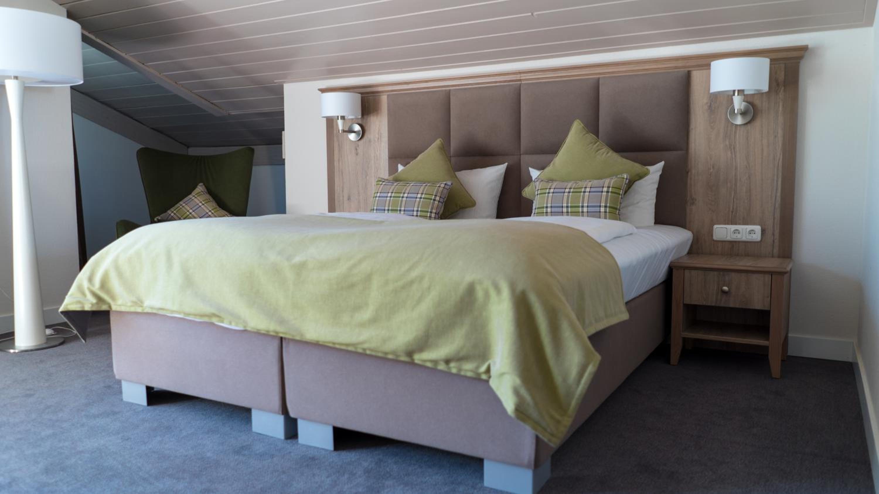 Superior Suite with Mountain View - Photo 2
