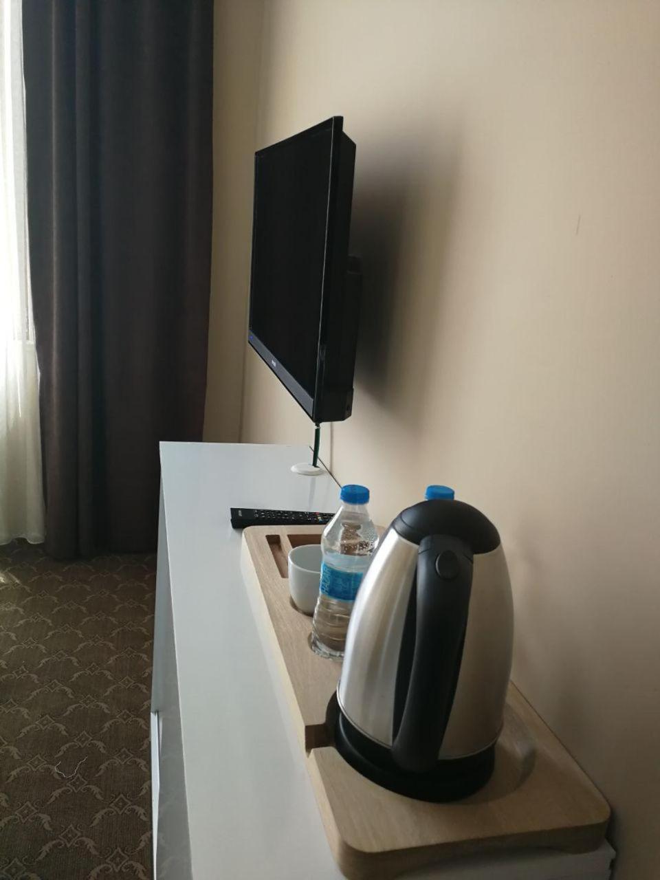 Standard Double Room - Photo 2