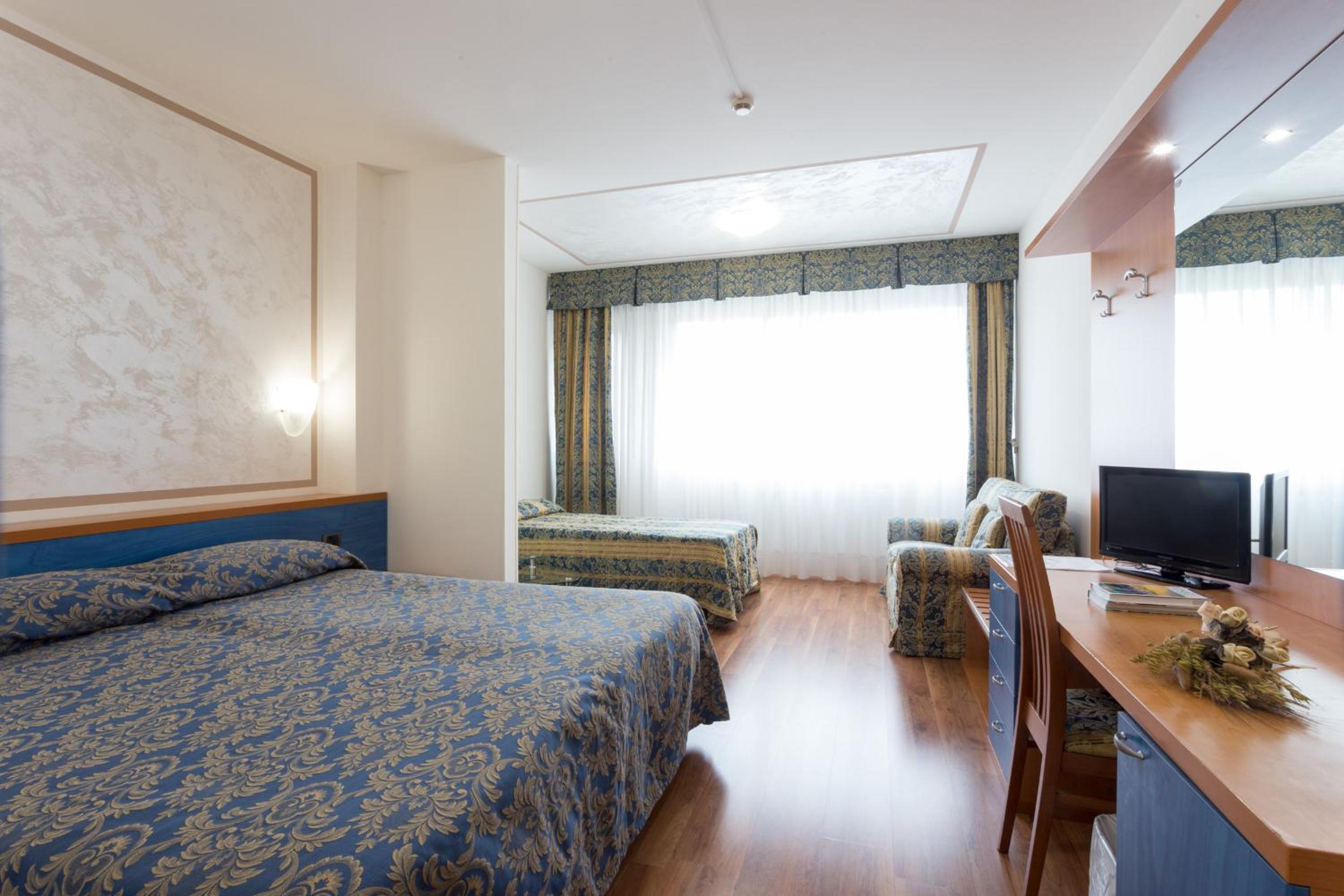 Triple Room - Photo 1