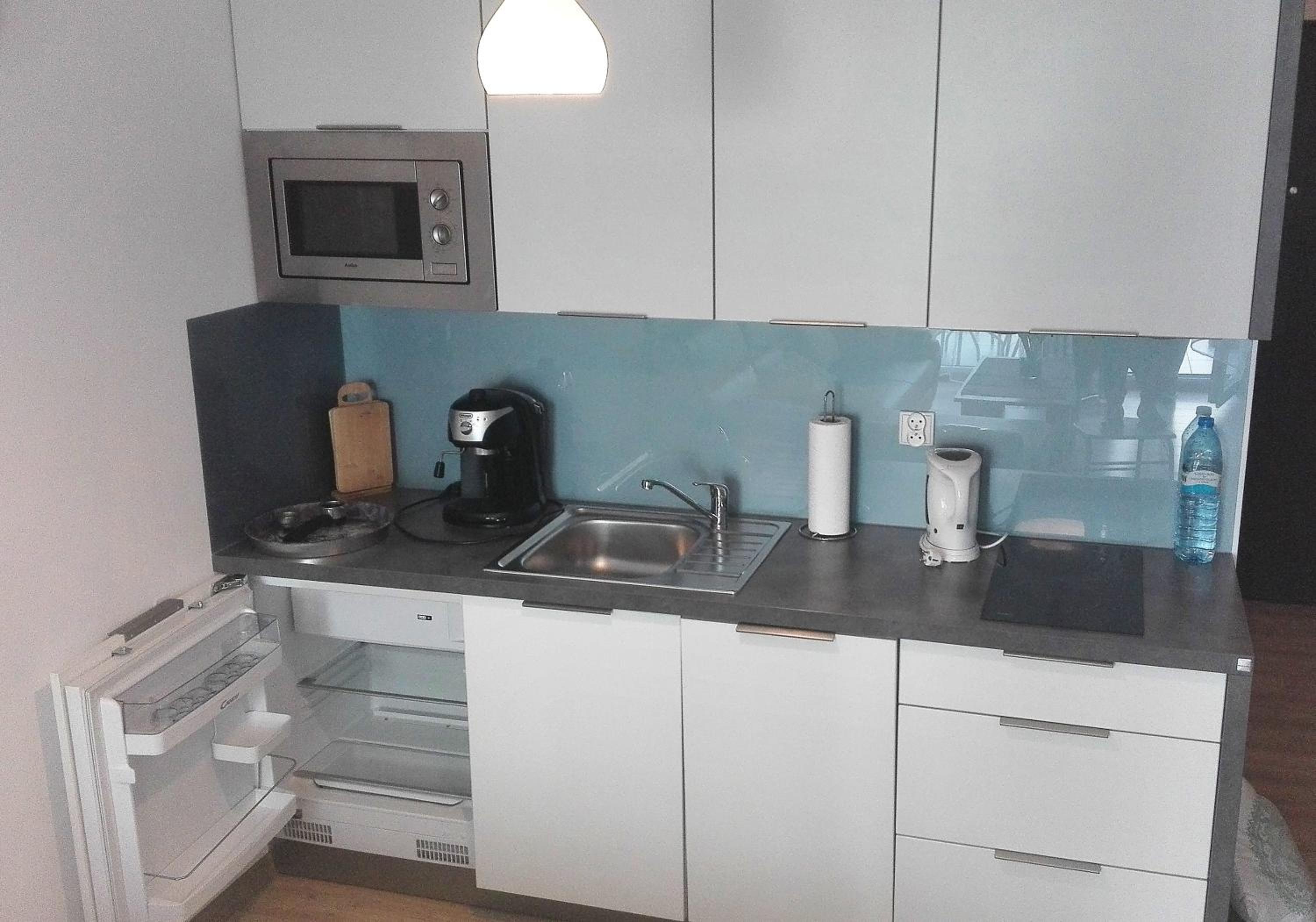 Studio Apartment - Photo 2