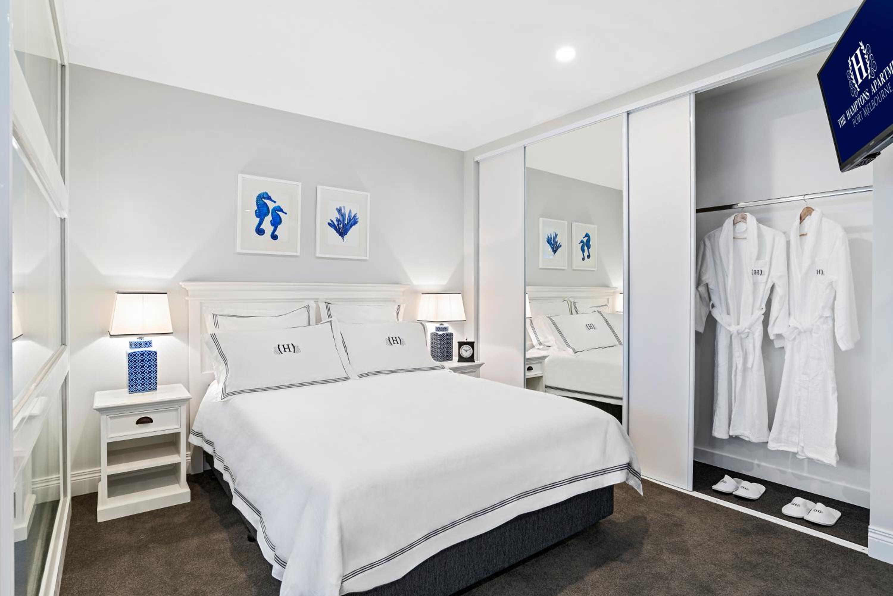 Deluxe Apartment