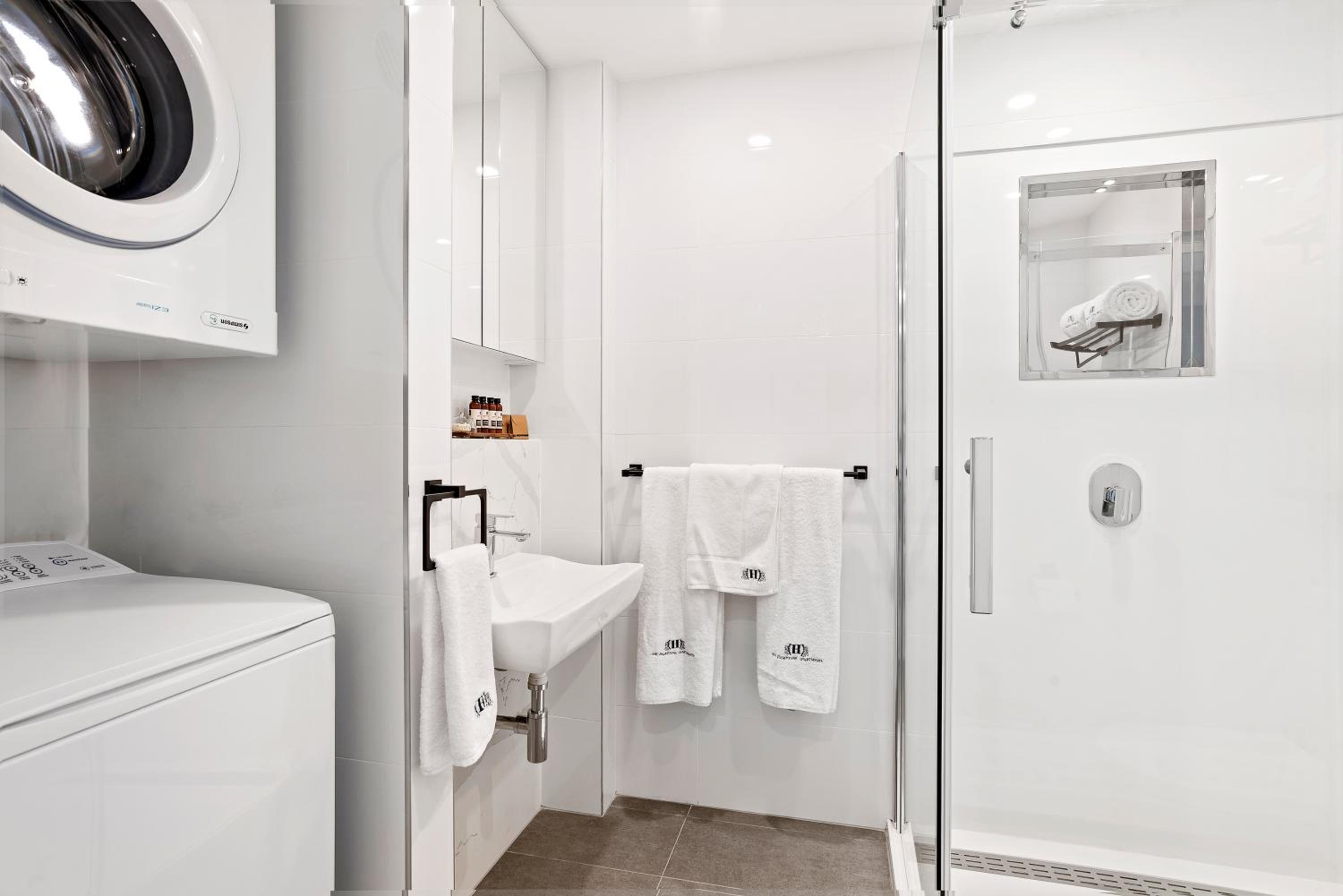 Two-Bedroom Apartment thumbnail 5