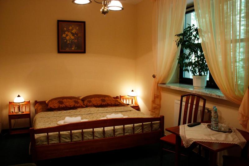 Suite - Photo 1