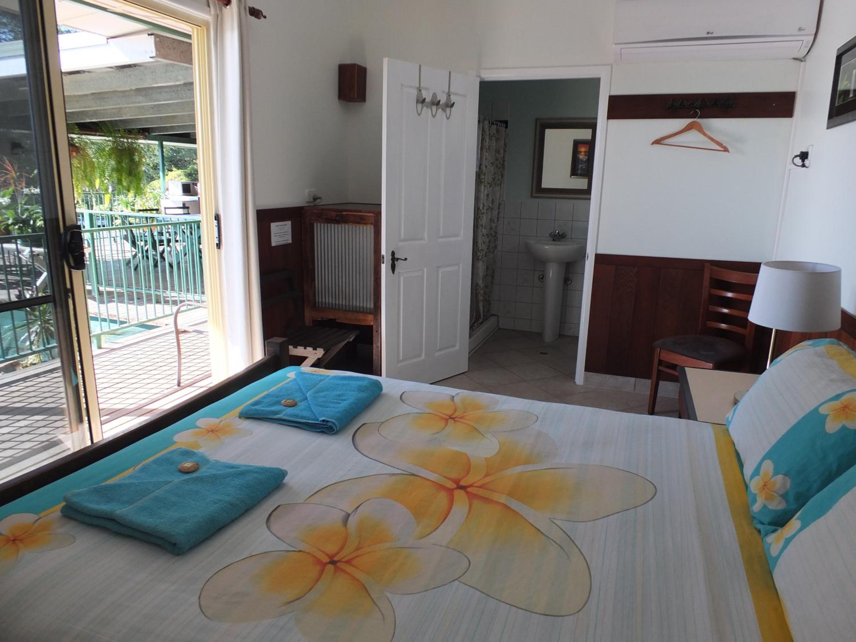 Premium Queen Room with River Views - Photo 1