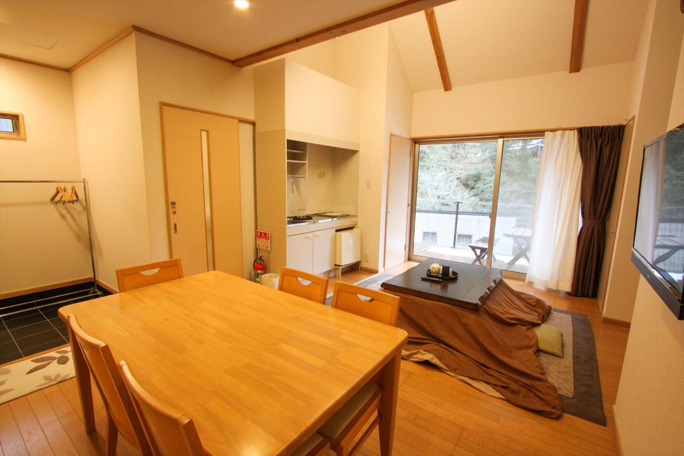 Cottage with Private Bath - Photo 1