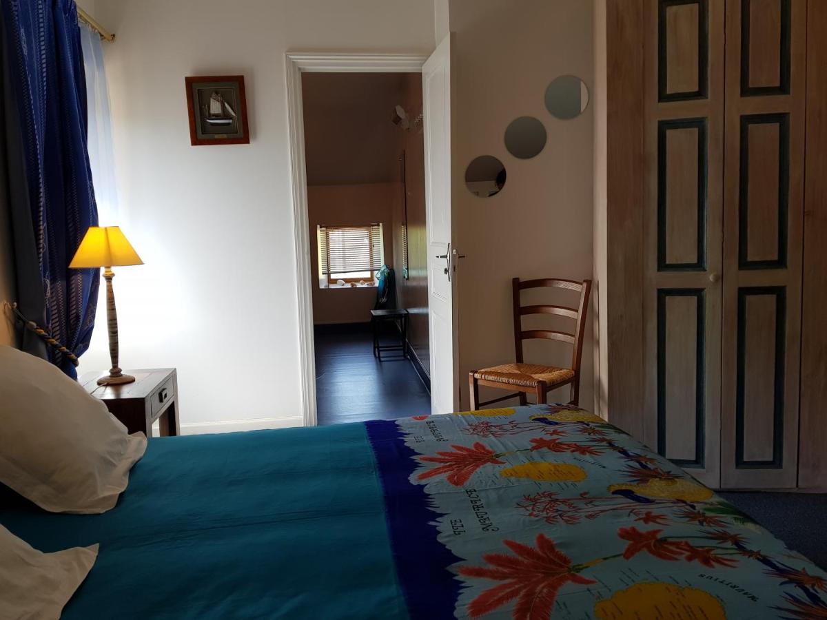 Triple Room with Private Bathroom - Photo 1