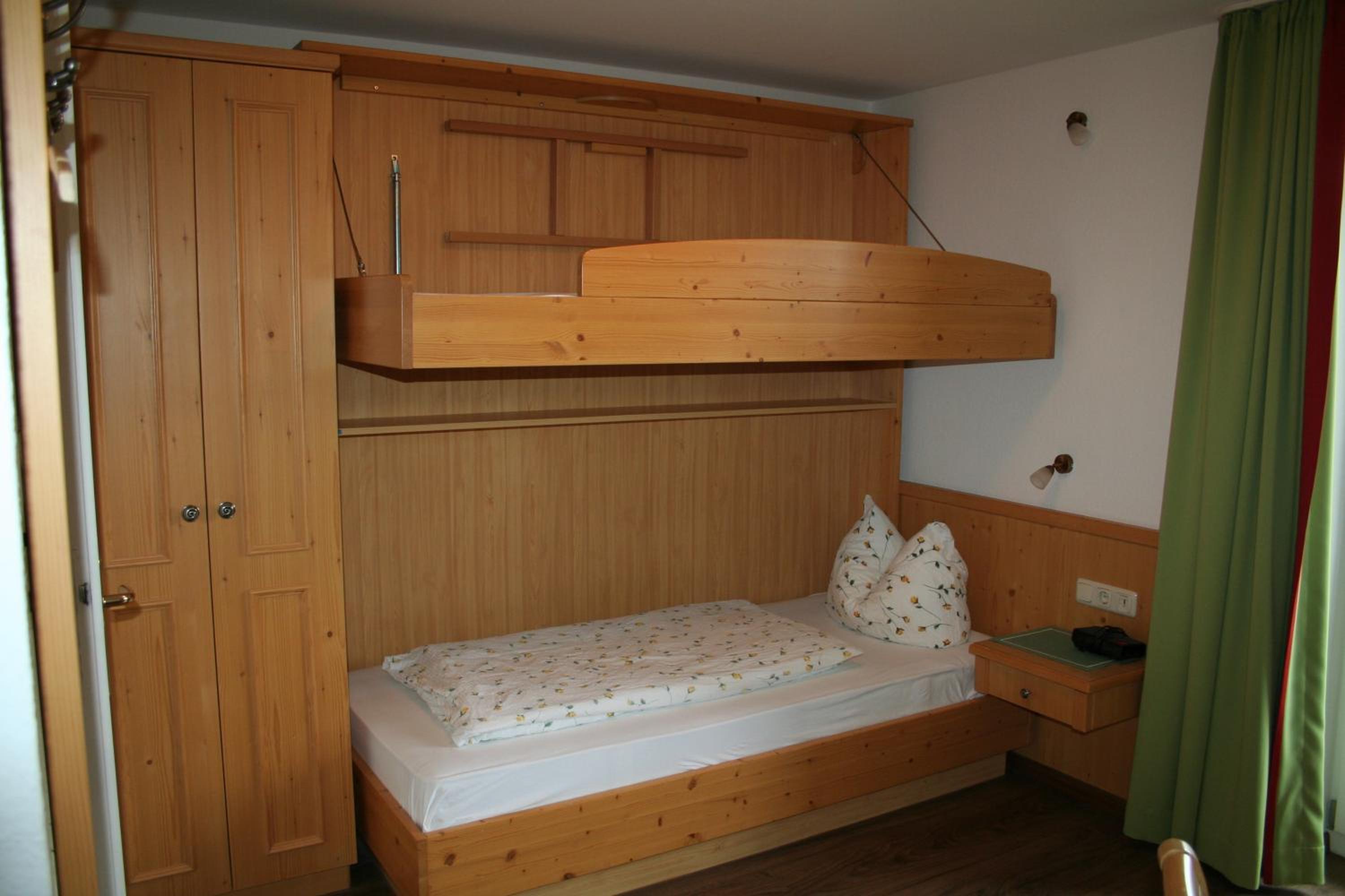 Standard Single Room photo 2