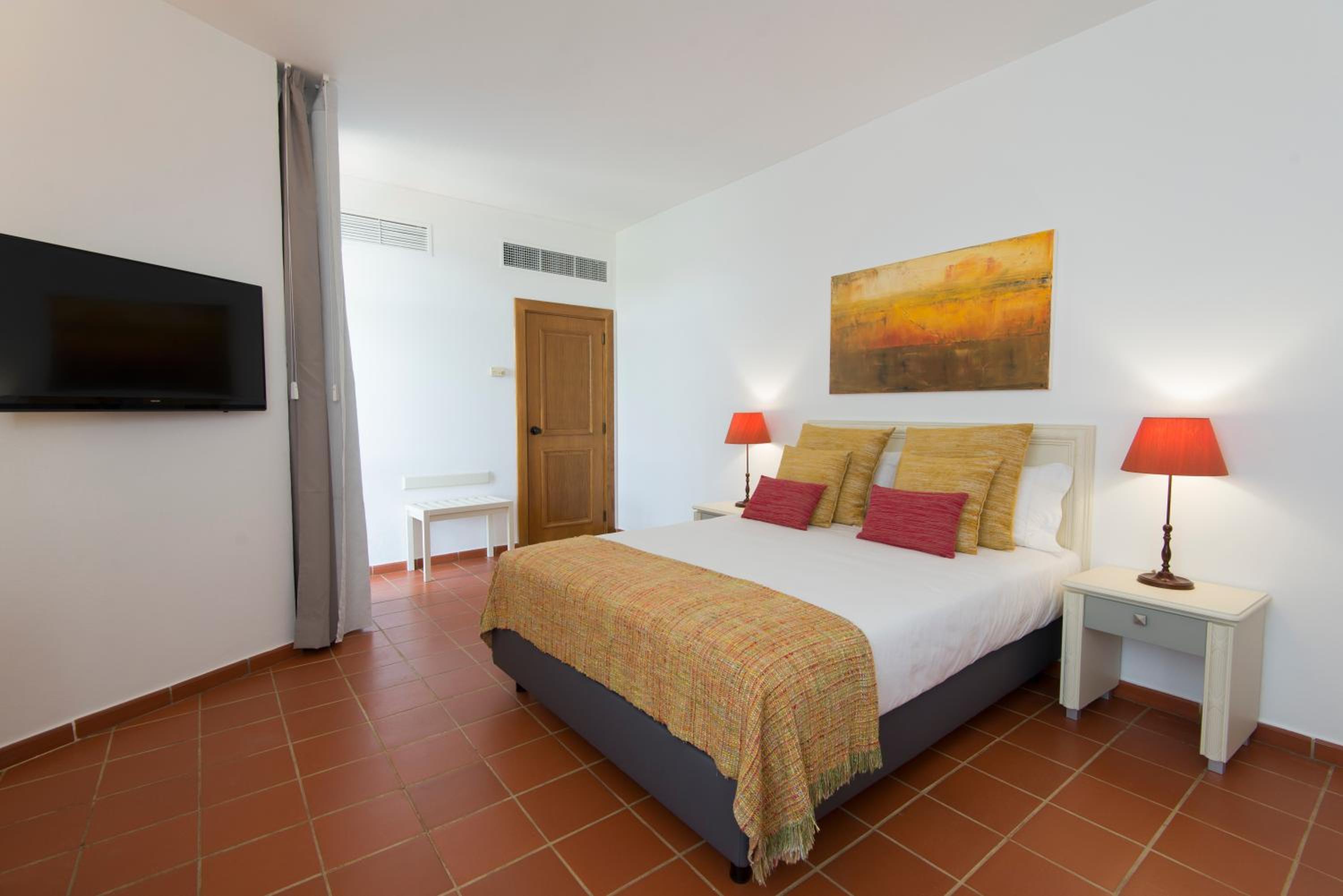 Superior Double or Twin Room with Mountain View