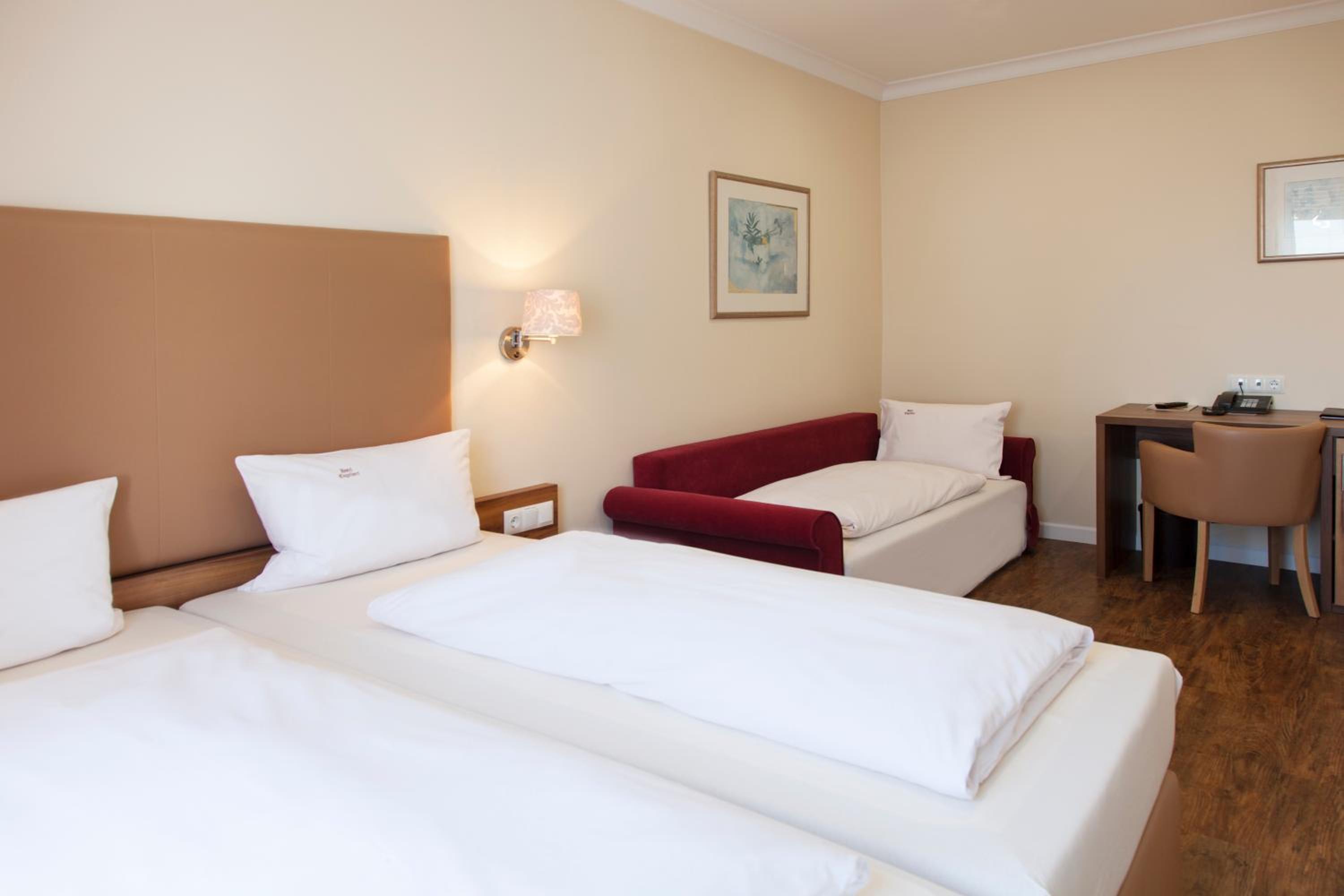 Double Room - Photo 9