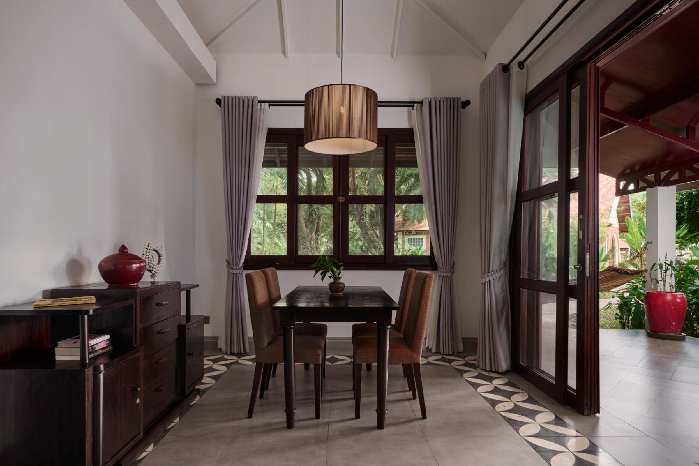 Family Suite with Private Pool photo 2
