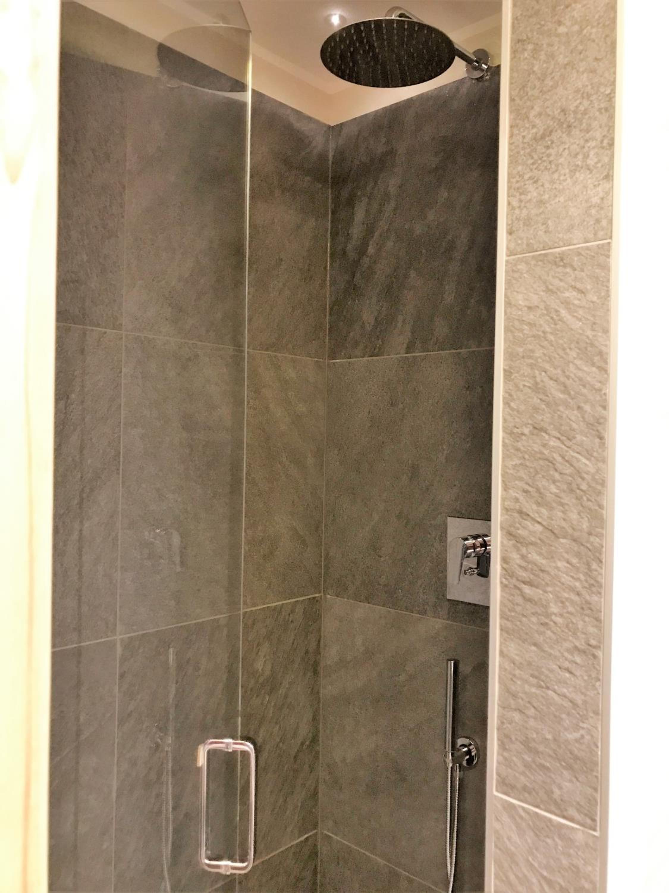 Deluxe Double or Twin Room - Photo 2