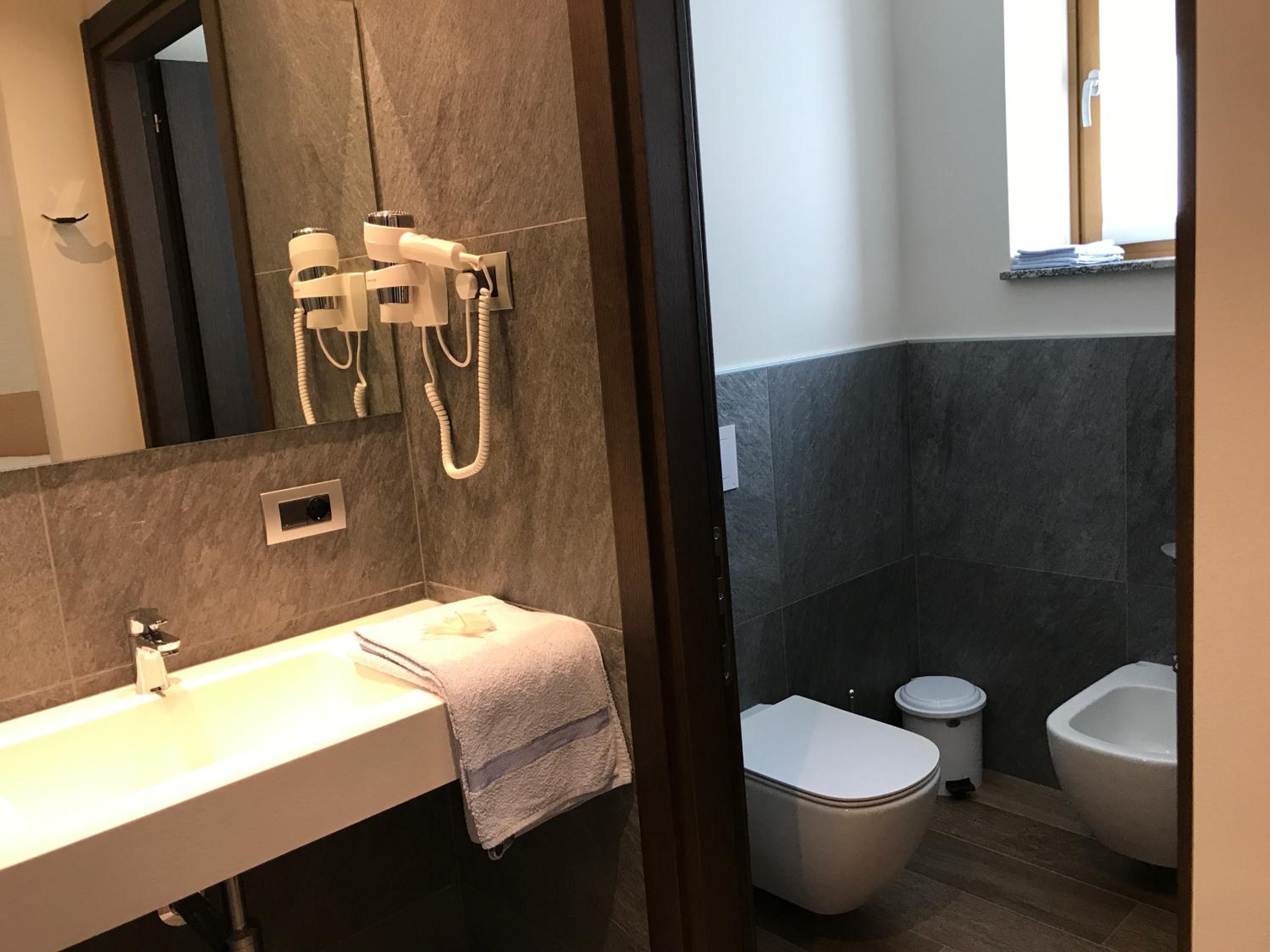 Superior Triple Room - Photo 12