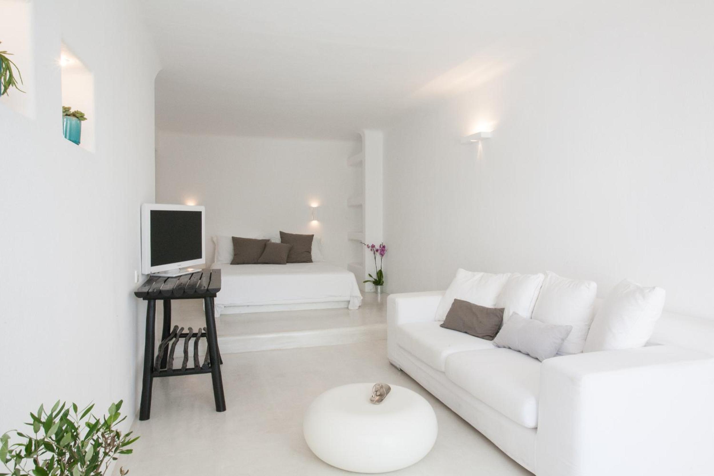Deluxe Room (Mykonian)