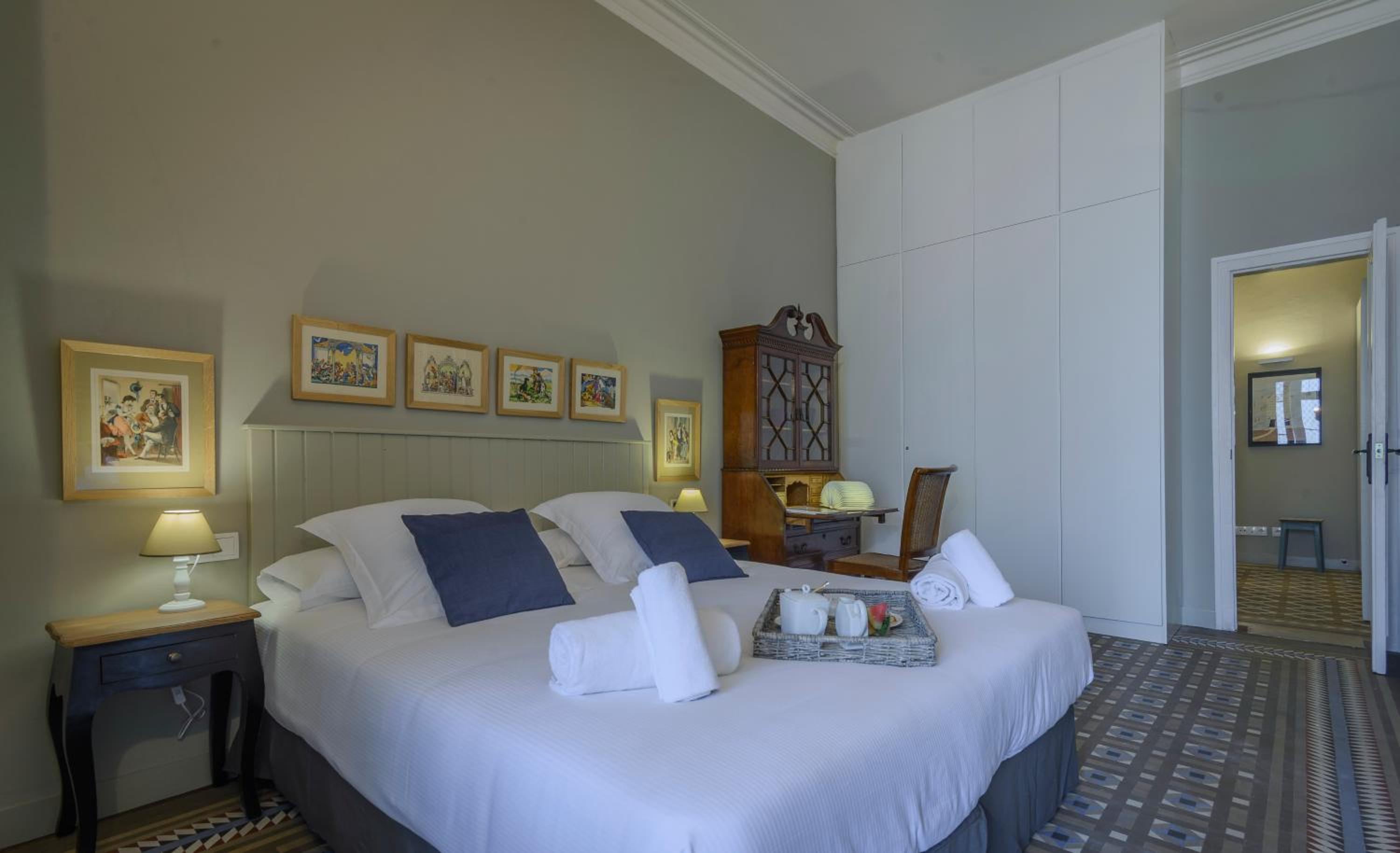 Apartamento de tres habitaciones (Passeig de Gracia, 51)