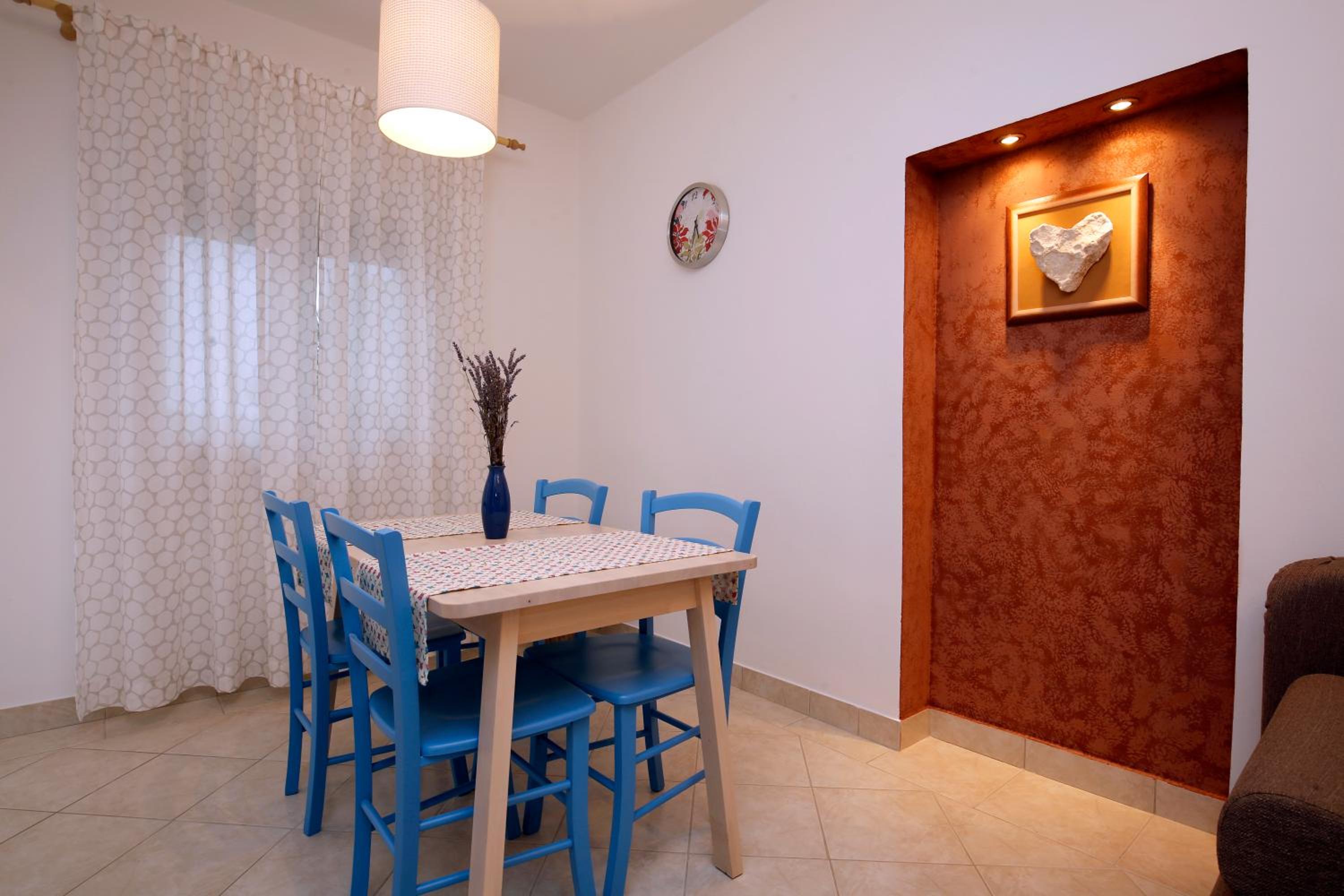 Apartment - Ground Floor photo 3