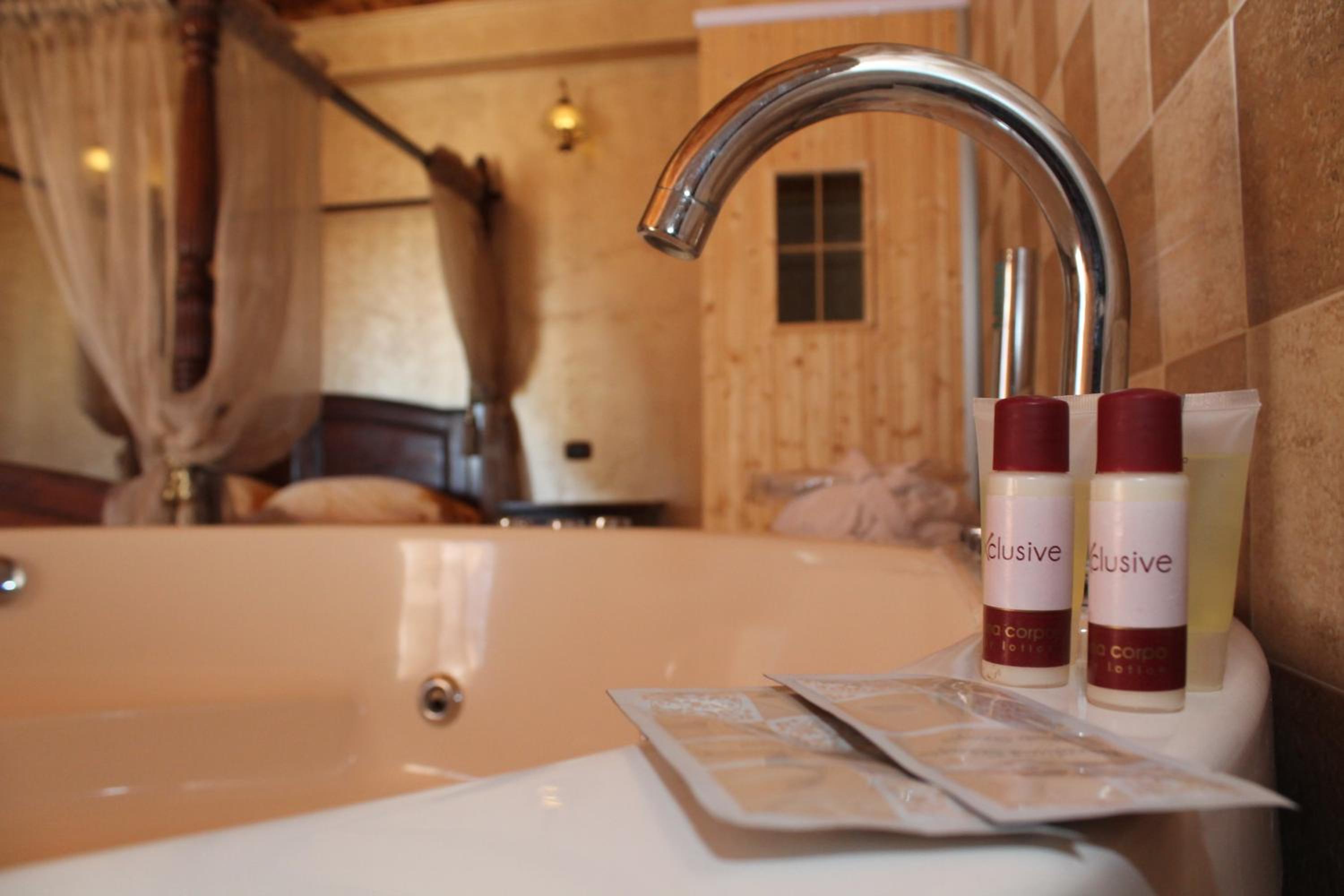 Imperial Suite - Photo 13