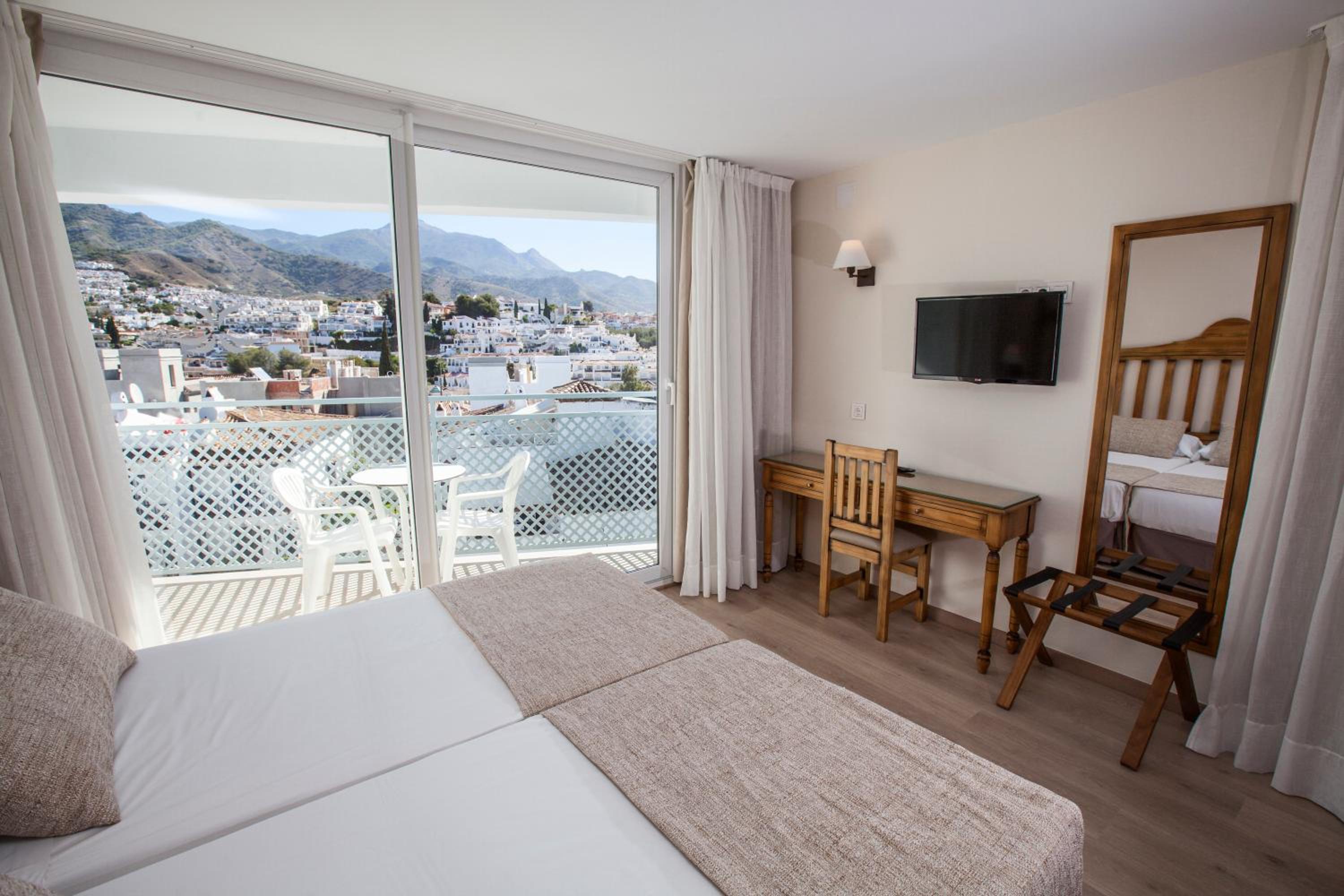 Classic Room - Photo 8