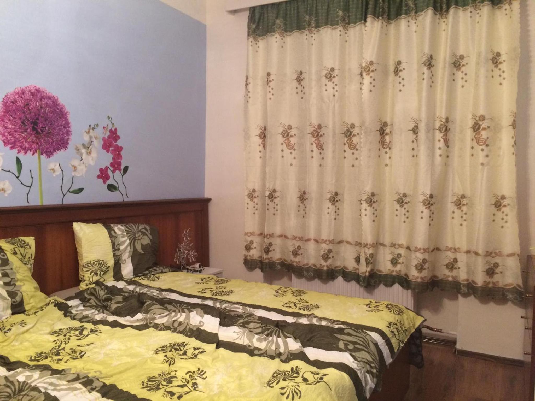 Two-Bedroom Apartment - Photo 5