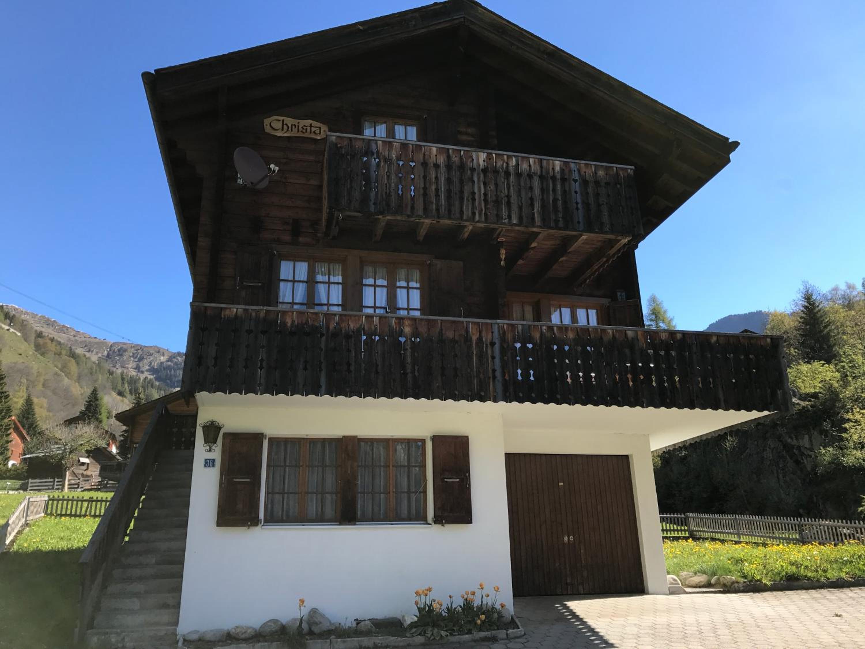 Four-Bedroom House photo 1