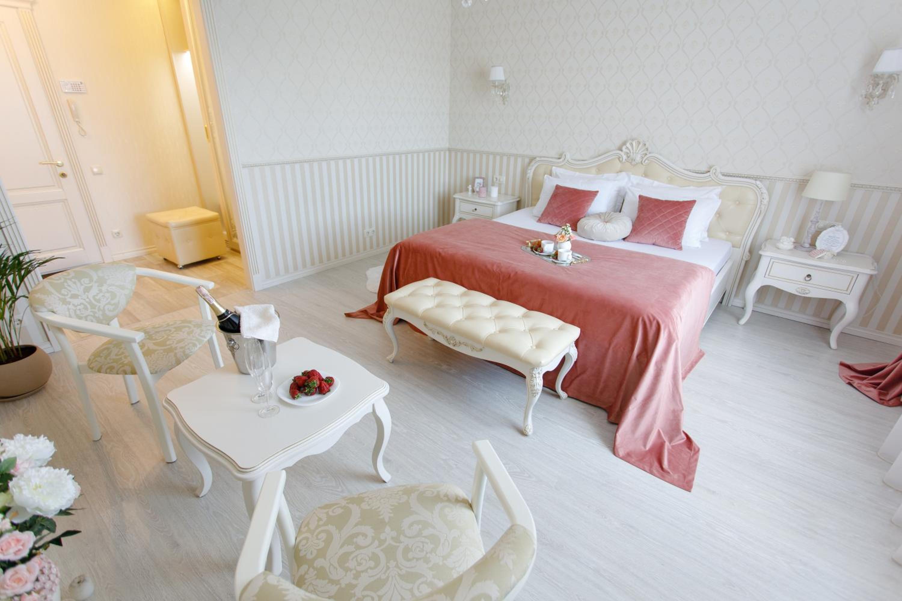 Apartment with Garden View photo 3