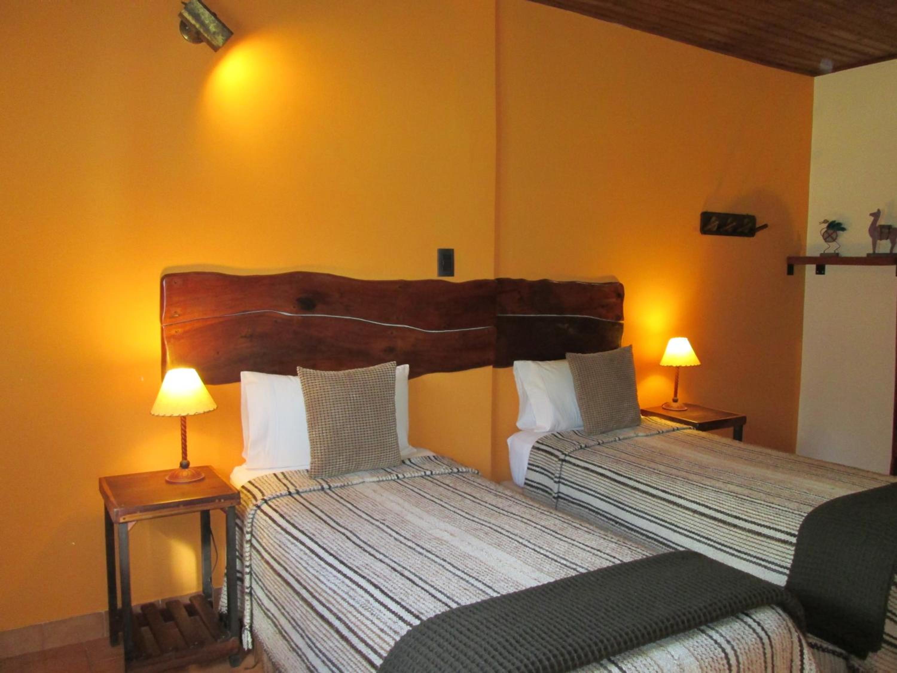 Twin Room With Private Bathroom photo 2