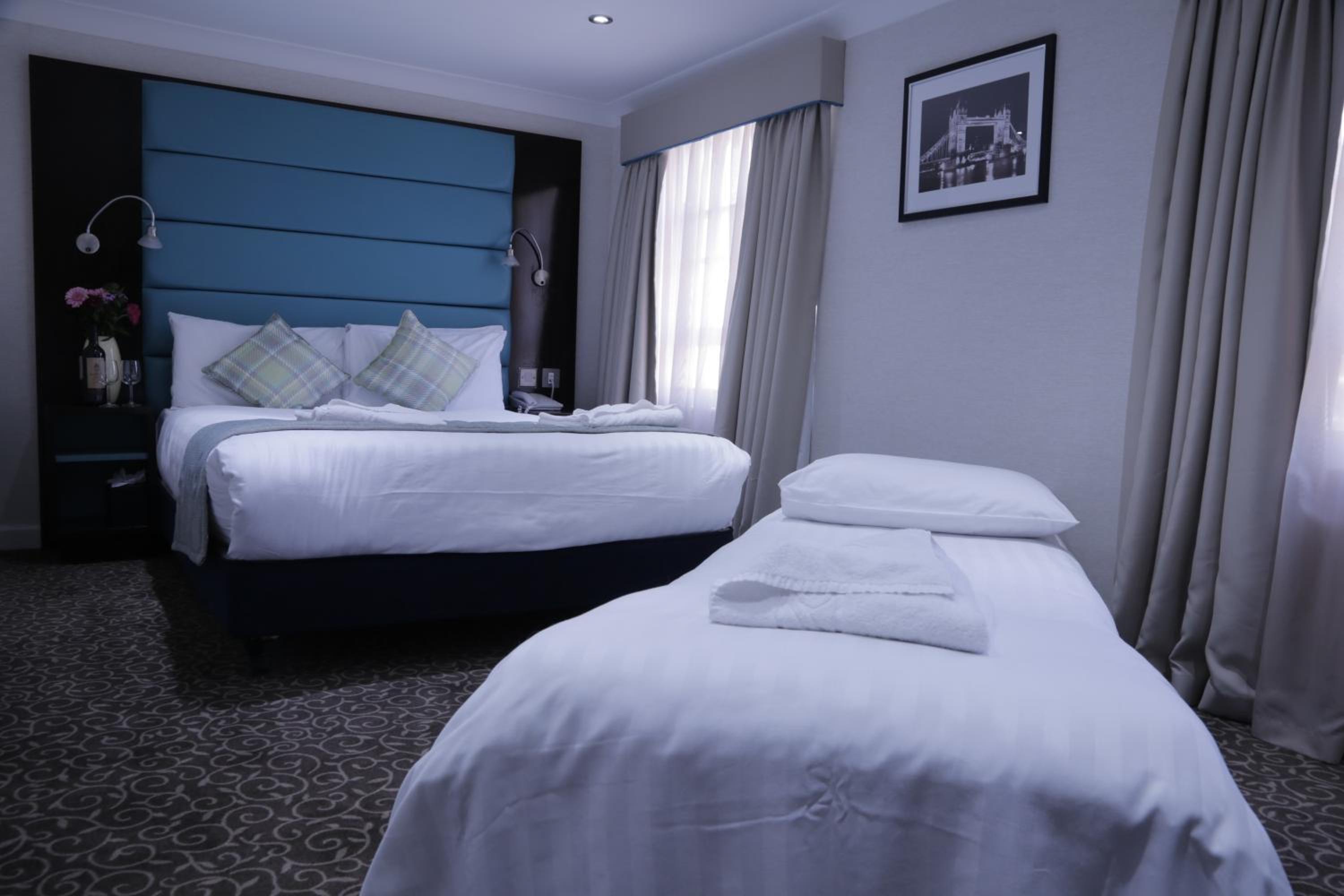 Standard Triple Room photo 2