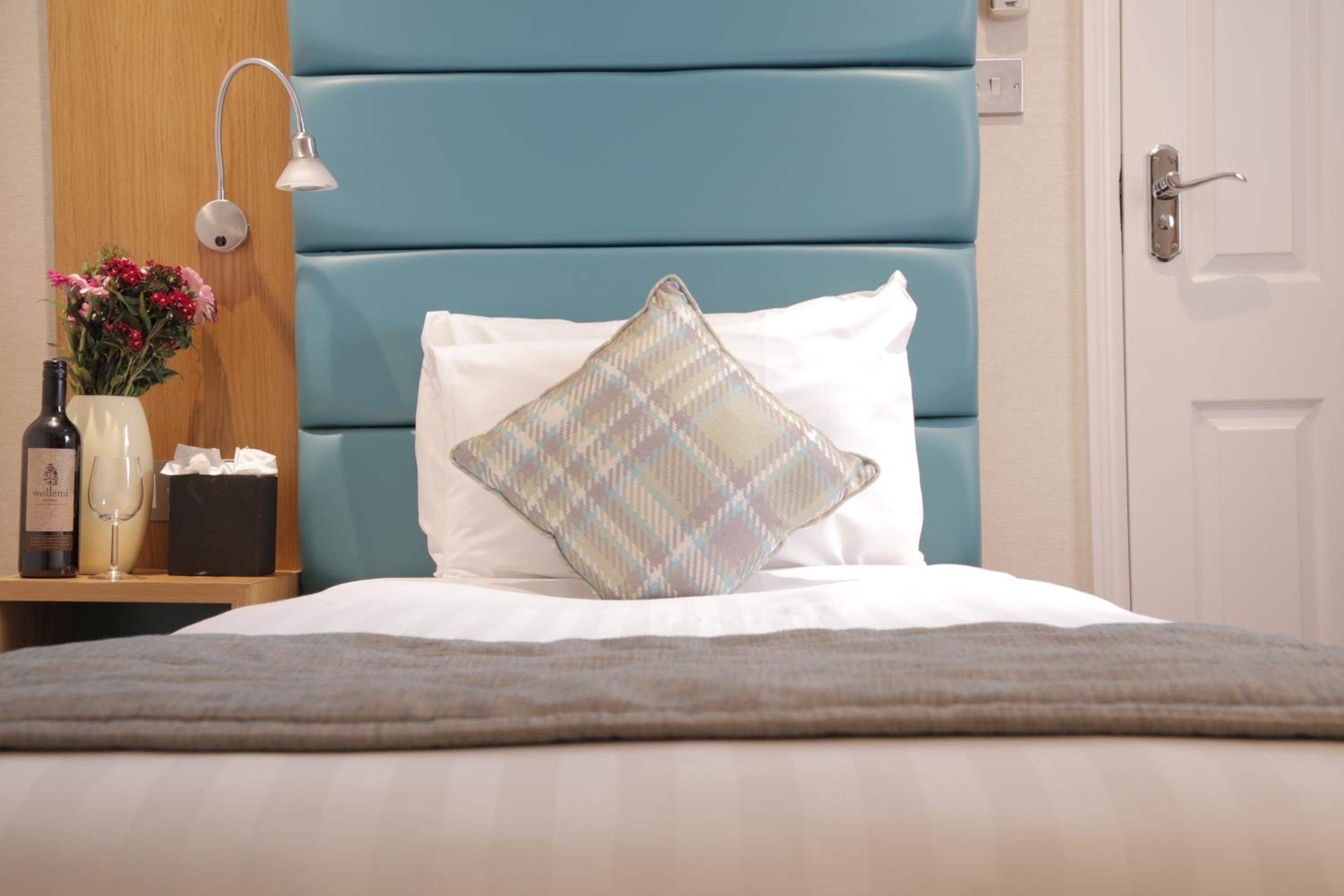 Single Room photo 3