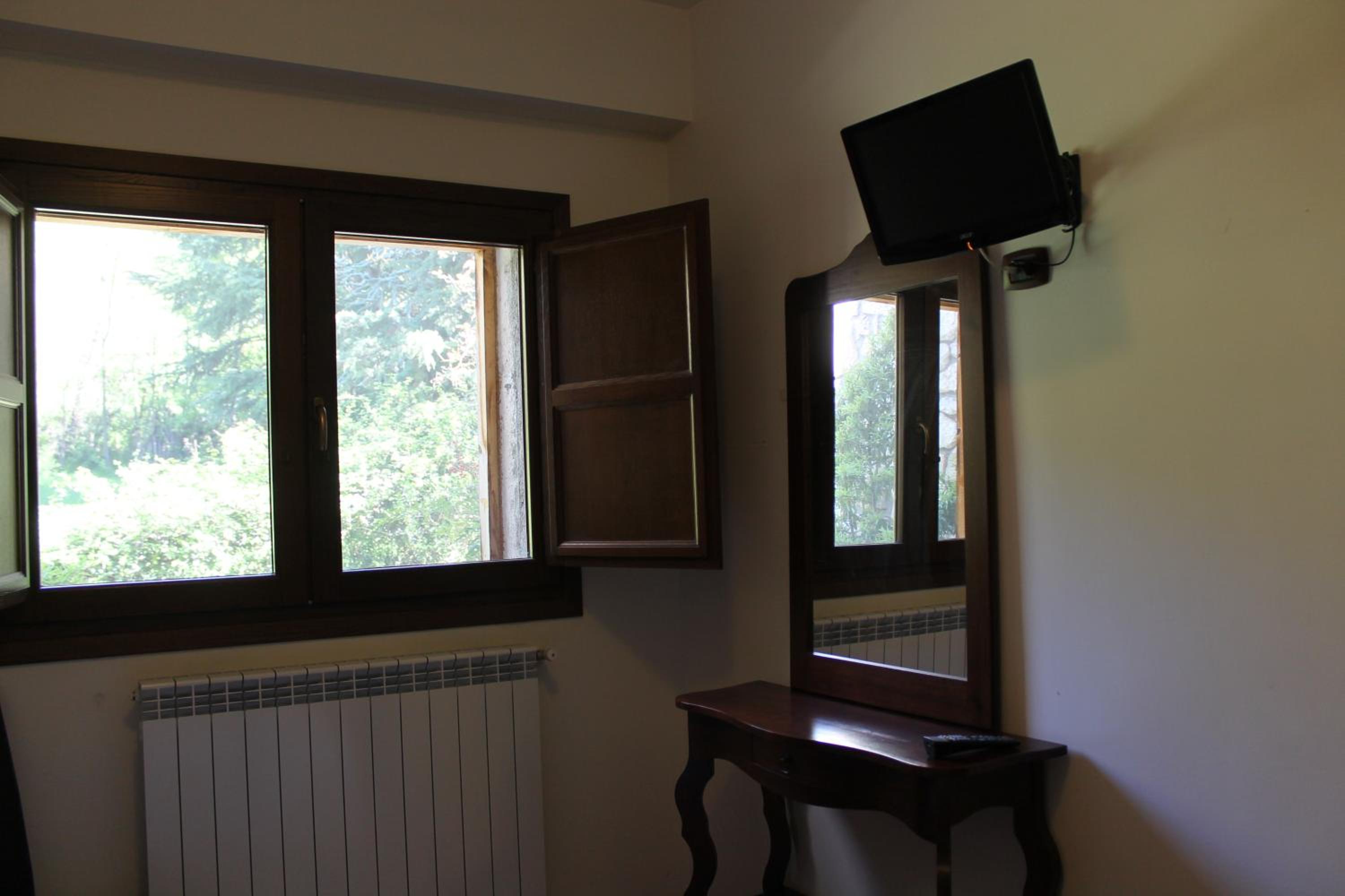 Apartment (4-5 Adults)