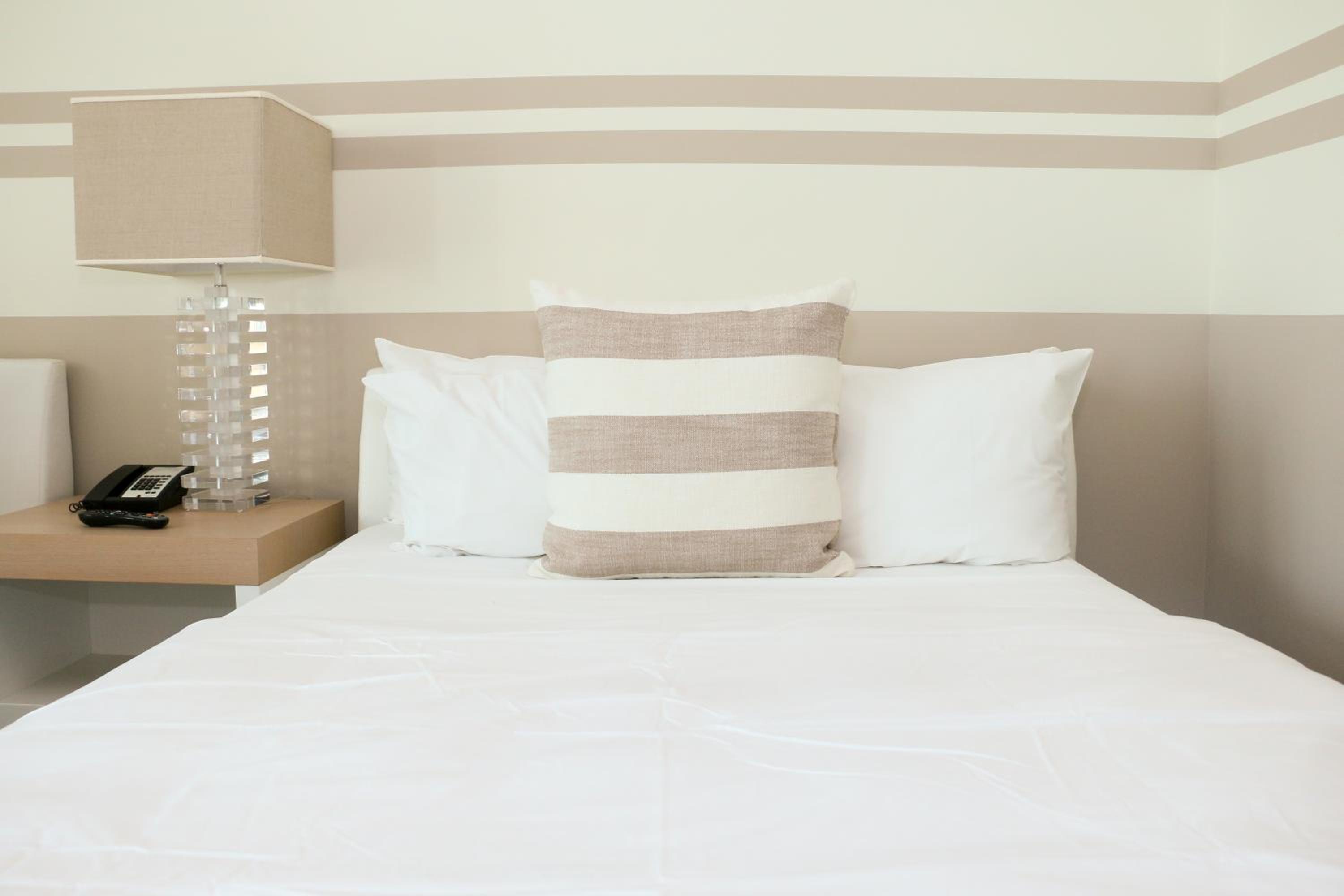 Double Room with Two Double Beds and Partial Ocean View