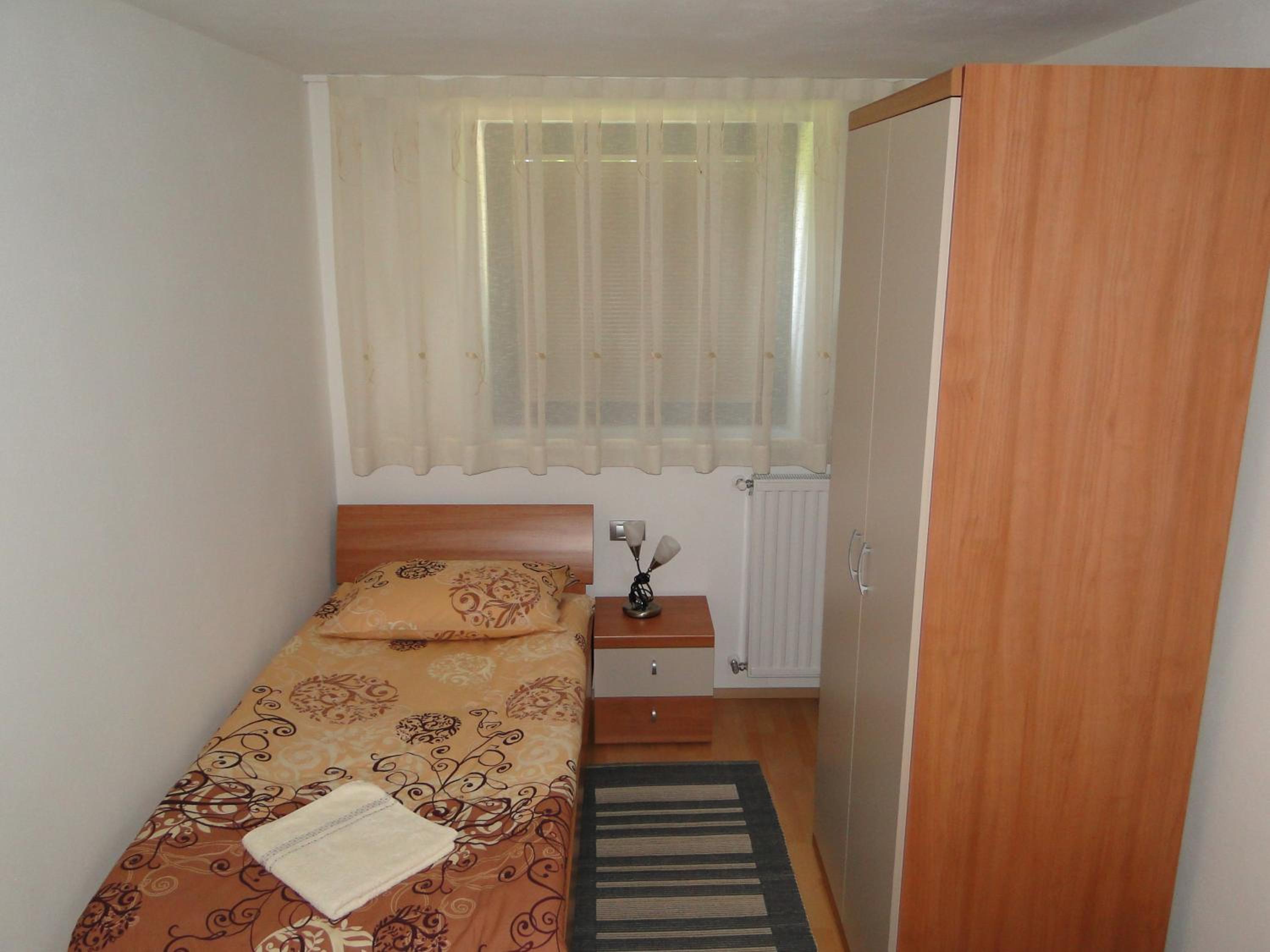 Apartment photo 3
