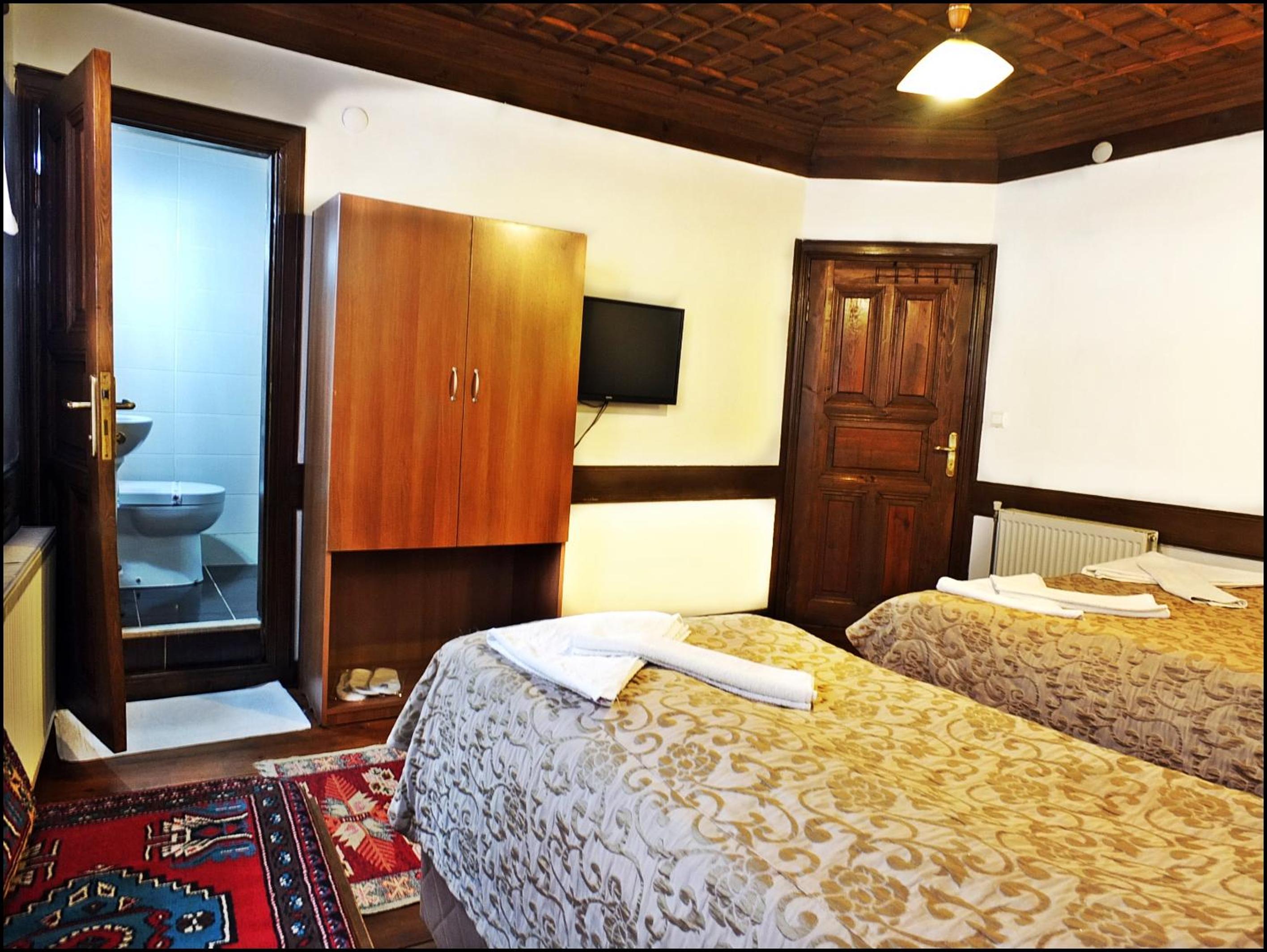 Triple Room photo 2