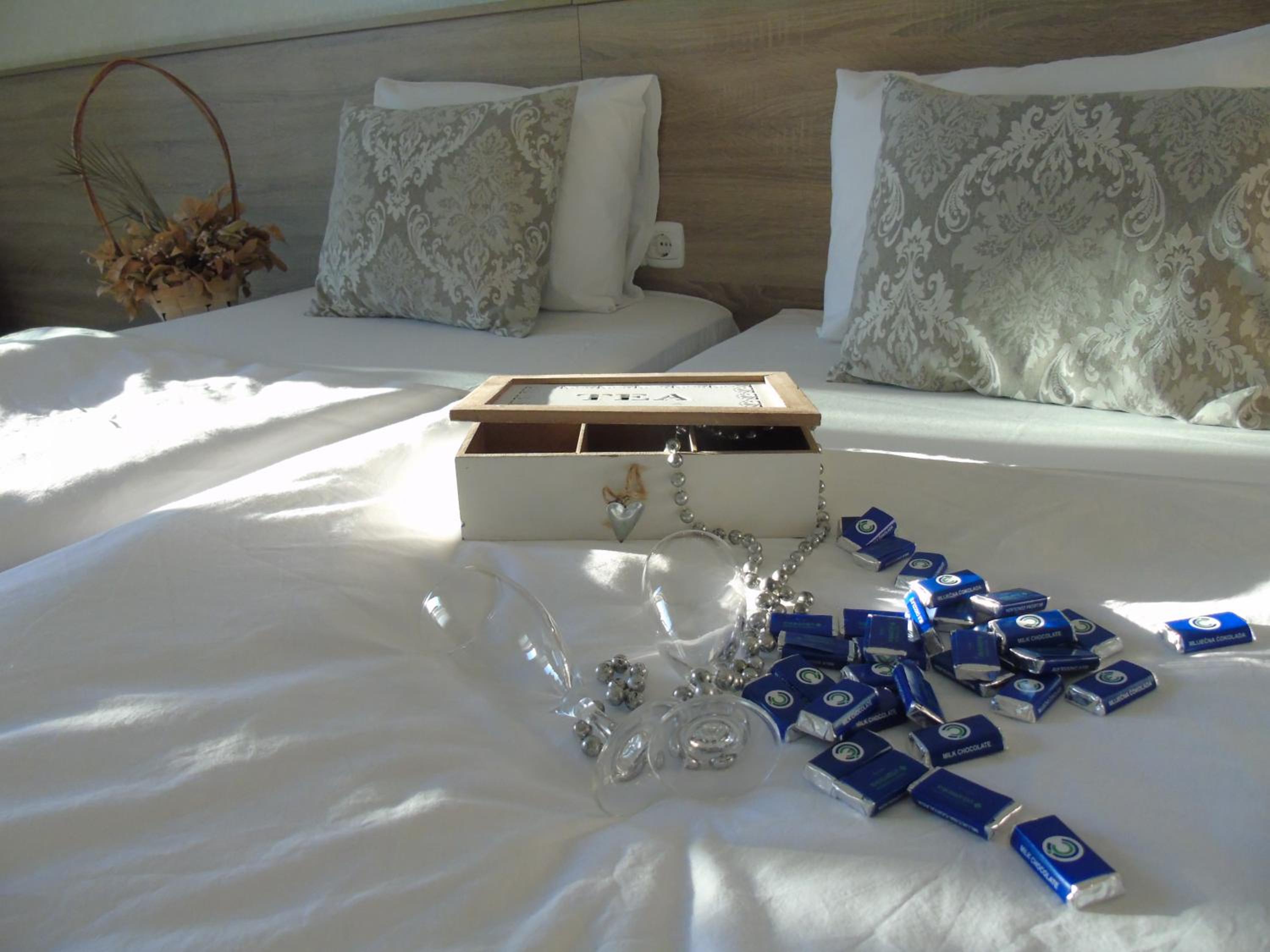 Twin Room with Terrace photo 3