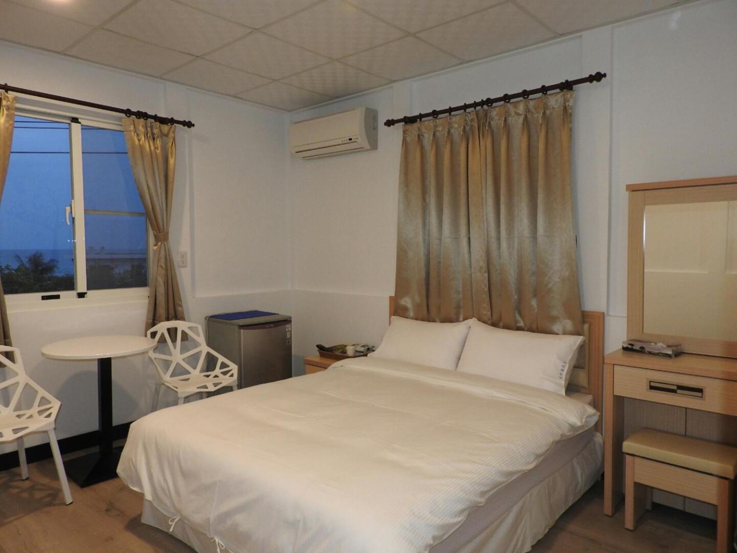 Large Double Room photo 3