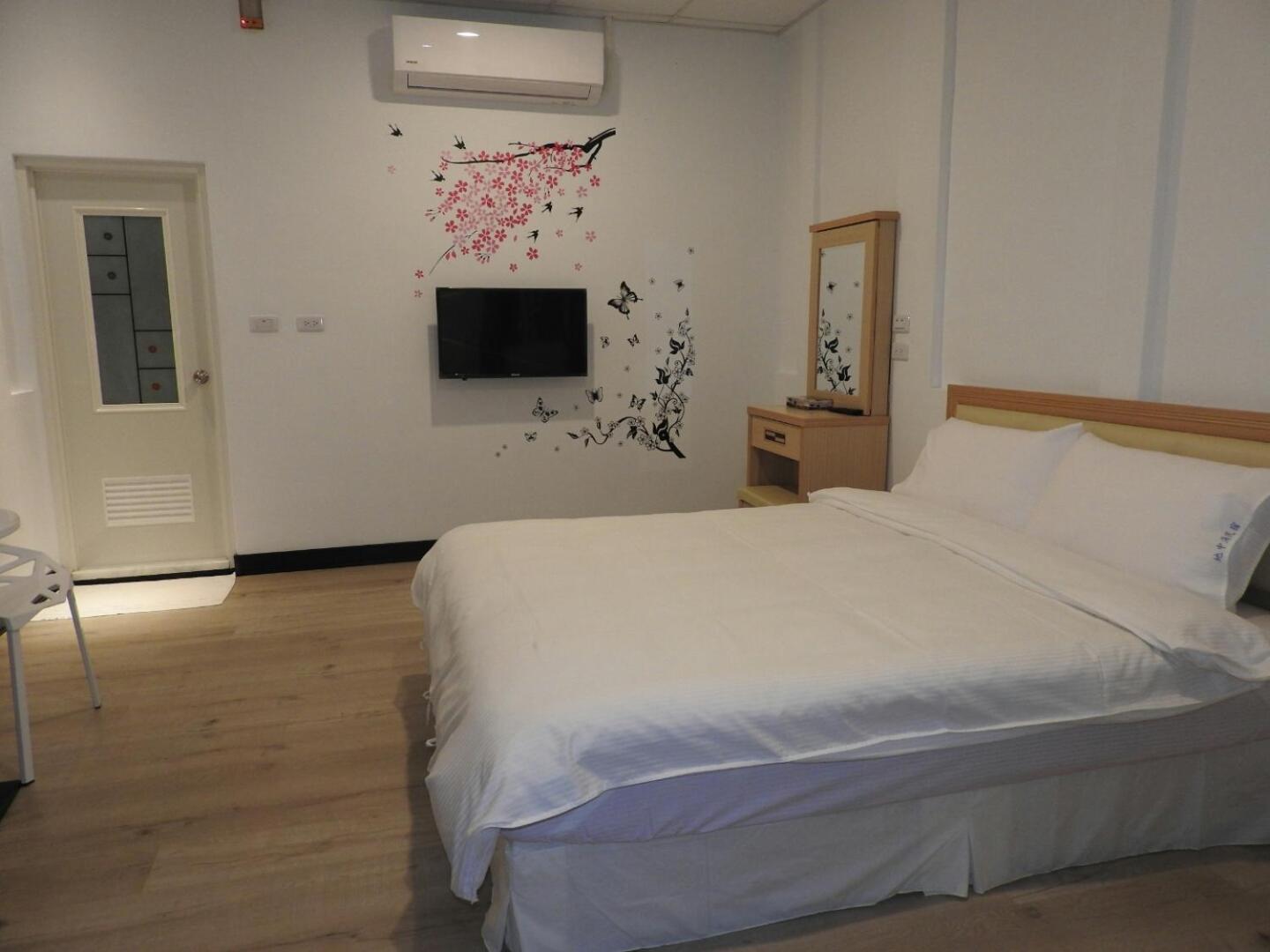 Large Double Room photo 2