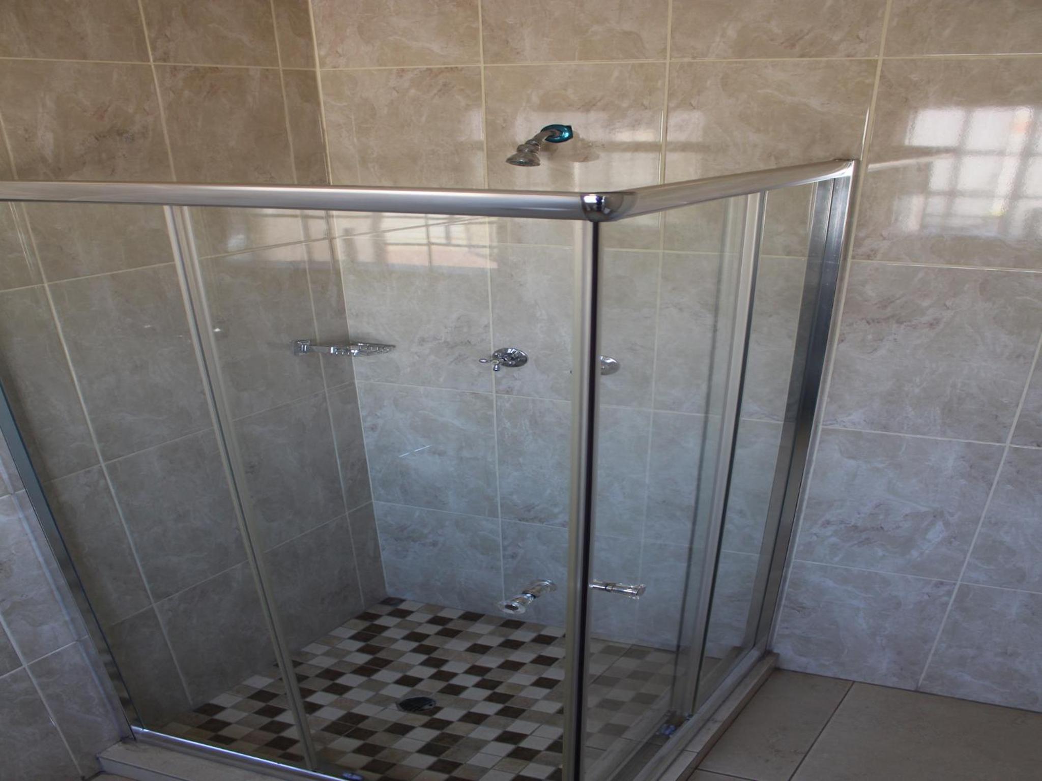 Deluxe Double Room with Shower photo 2