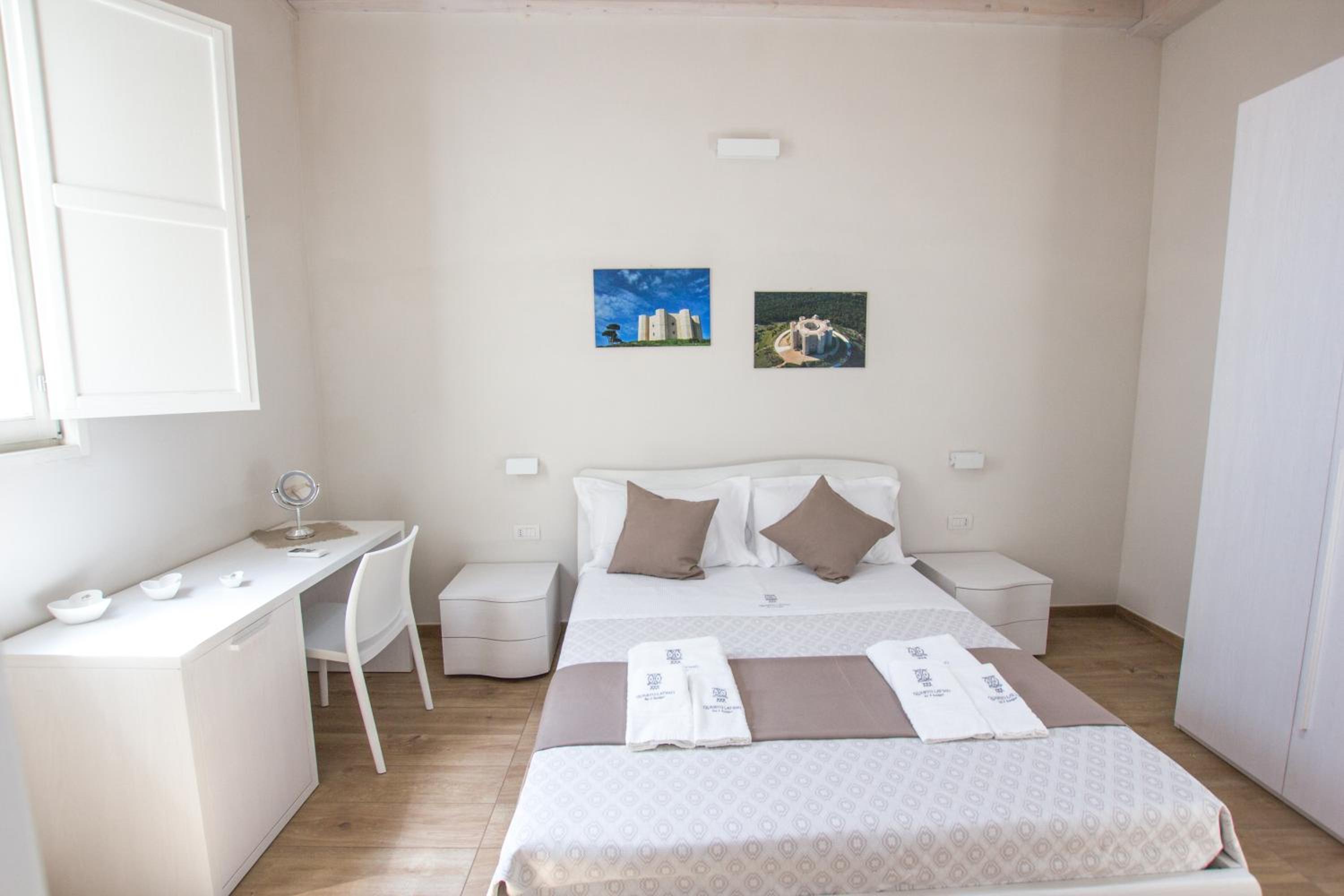 Deluxe Suite - Photo 1